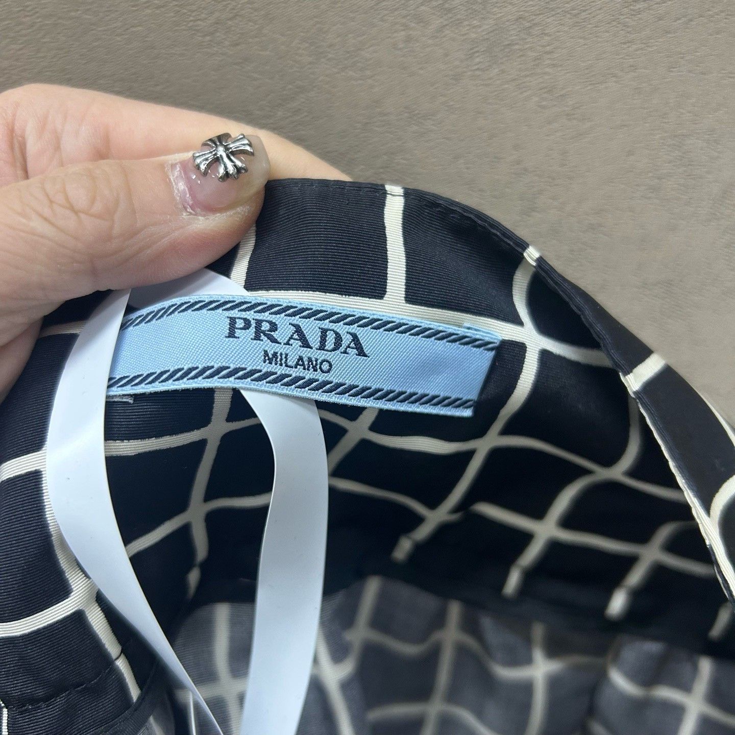 Prada Prada Checkered Mini Skirt Size 38 Size 26" / US 2 / IT 38 - 4 Thumbnail