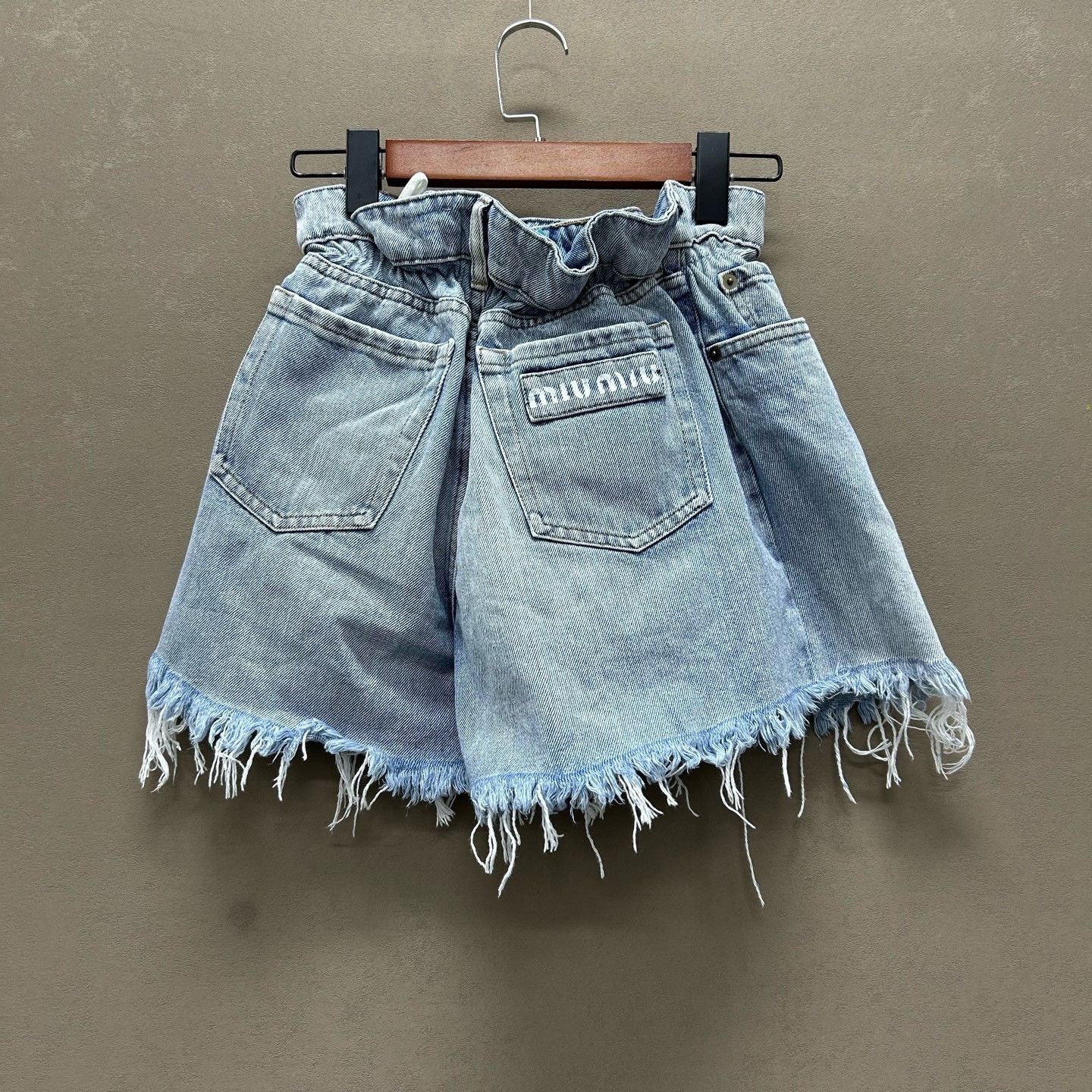 Miu Miu Miu Miu Raw Hem Denim Shorts IT 42 Size 28" / US 6 / IT 42 - 3 Thumbnail