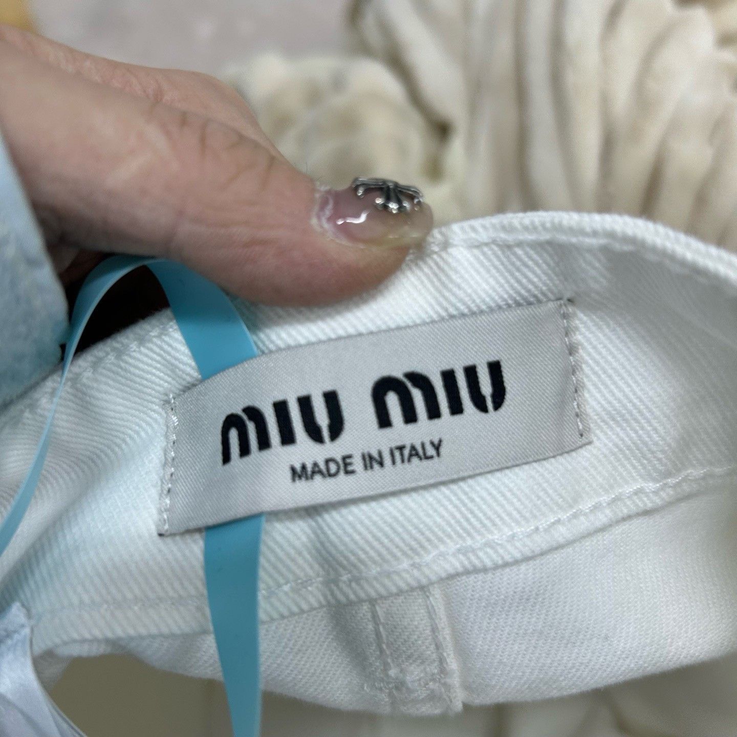 Miu Miu Miu Miu Logo Embroidery Jeans Size 26 Size 26" / US 2 / IT 38 - 5 Thumbnail