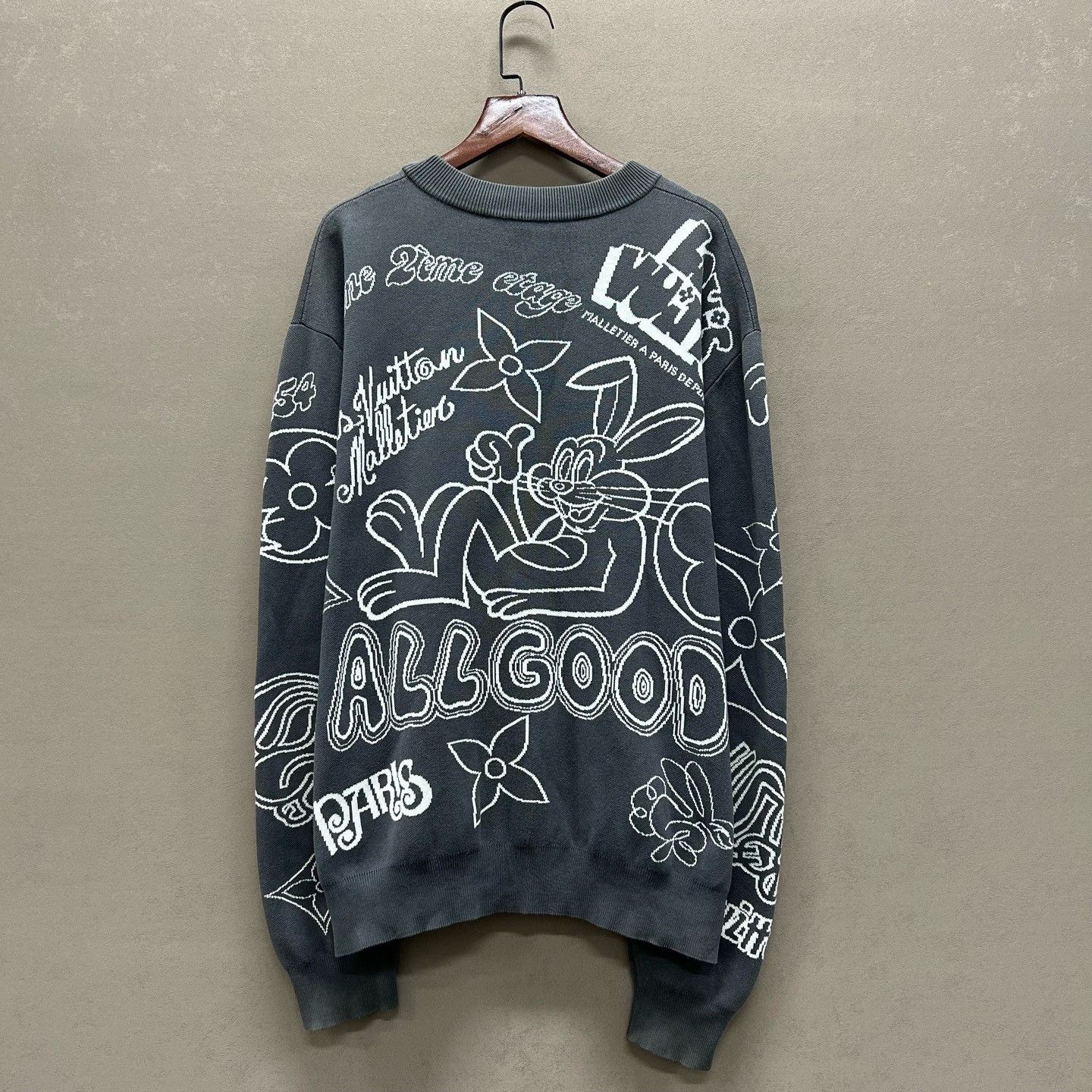 Louis Vuitton Louis Vuitton Cartoon Embroidered Sweater Size M Size US M / EU 48-50 / 2 - 3 Thumbnail