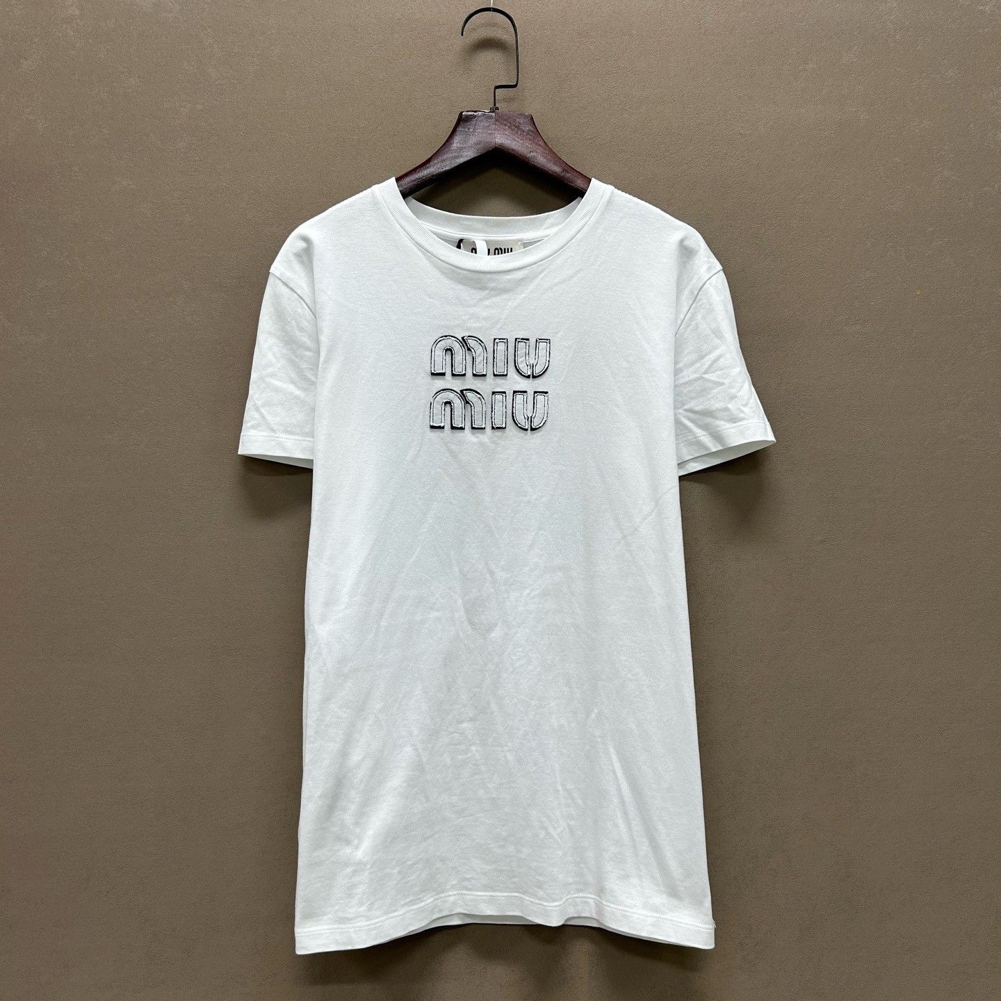 Miu Miu Miu Miu White Embroidered Logo T-Shirt Size S Size S / US 4 / IT 40 - 2 Thumbnail
