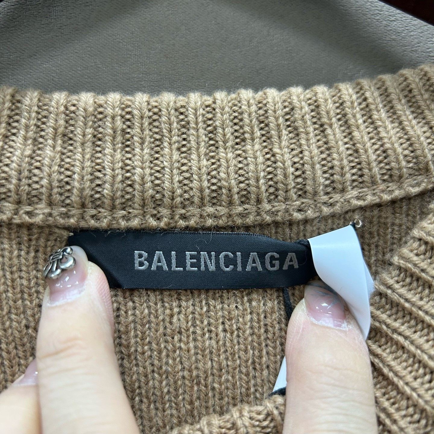 Balenciaga Balenciaga Logo Patch Knit Sweater Size M Size US M / EU 48-50 / 2 - 4 Thumbnail