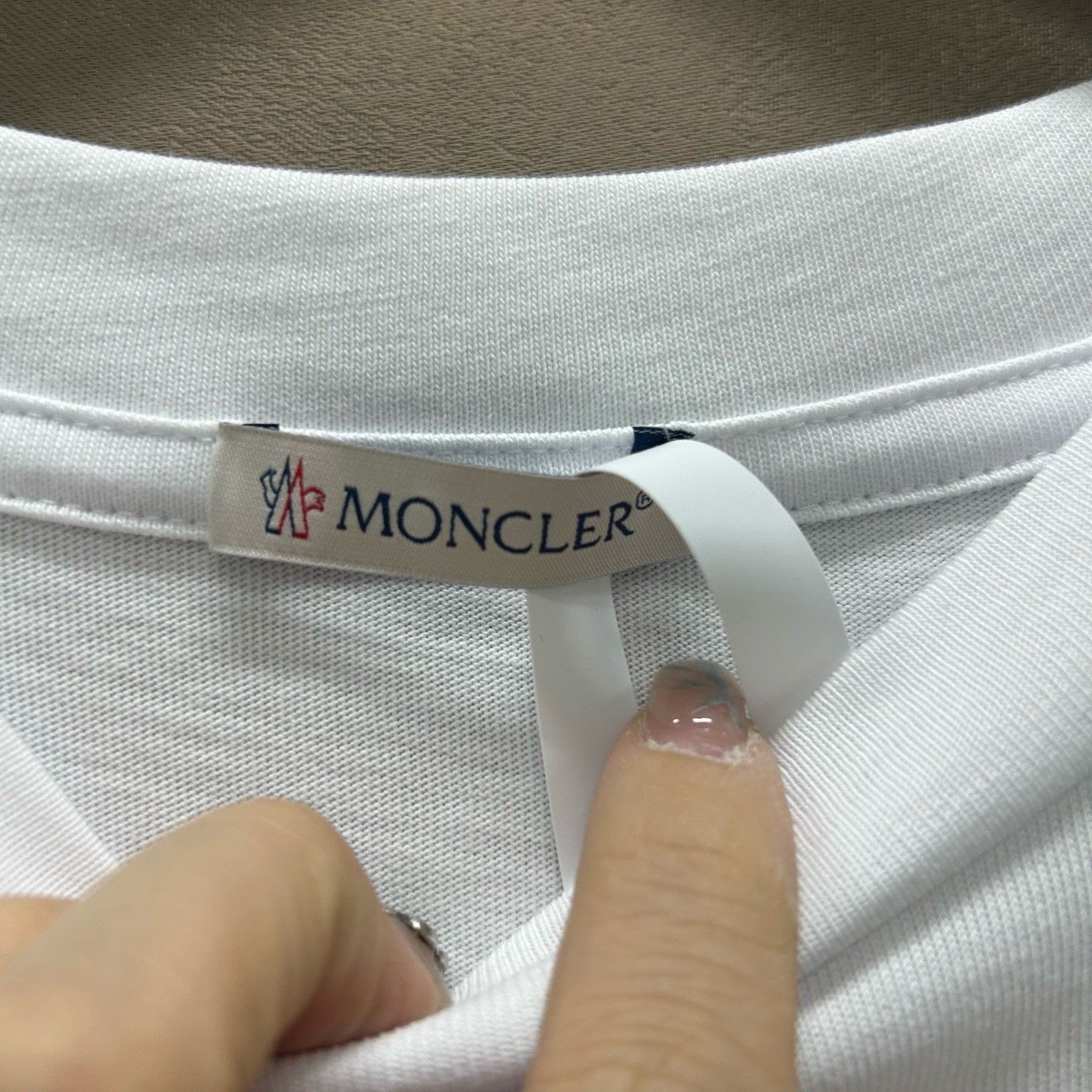 Moncler Moncler Logo Short Sleeve T-Shirt Size L Size US L / EU 52-54 / 3 - 4 Thumbnail