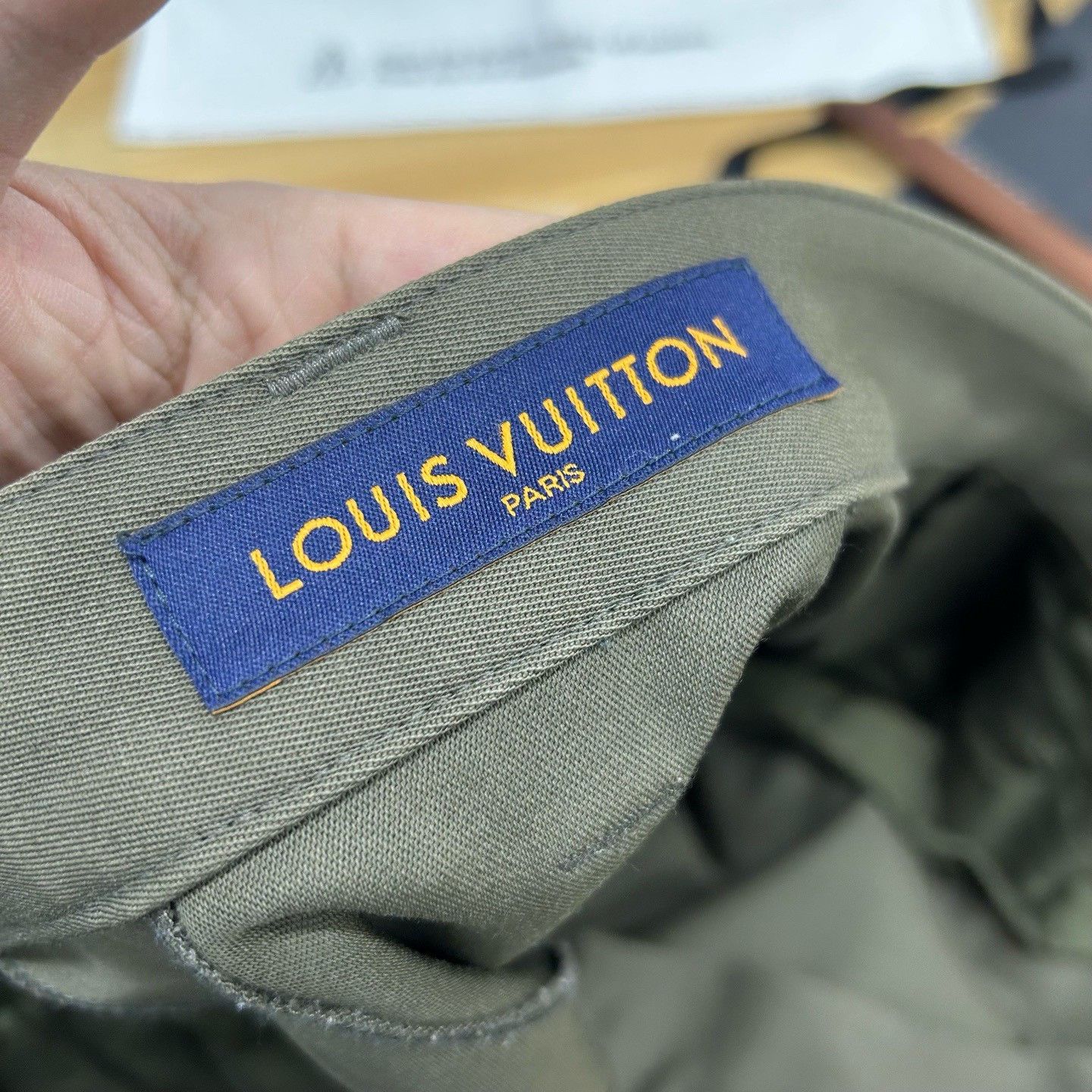Louis Vuitton Louis Vuitton Embroidered Cargo Pants Size 32 Size US 32 / EU 48 - 4 Thumbnail