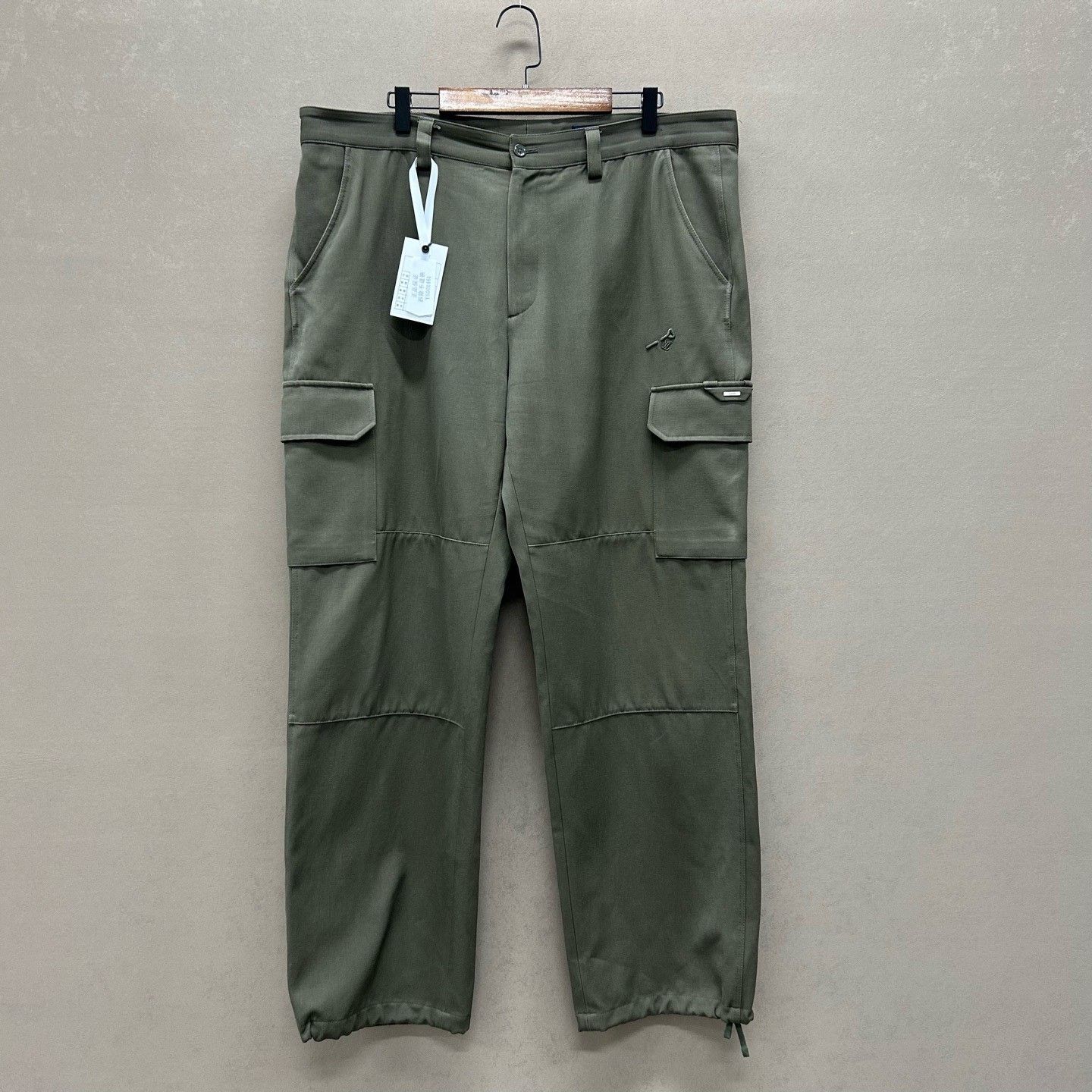 Louis Vuitton Louis Vuitton Embroidered Cargo Pants Size 32 Size US 32 / EU 48 - 2 Thumbnail