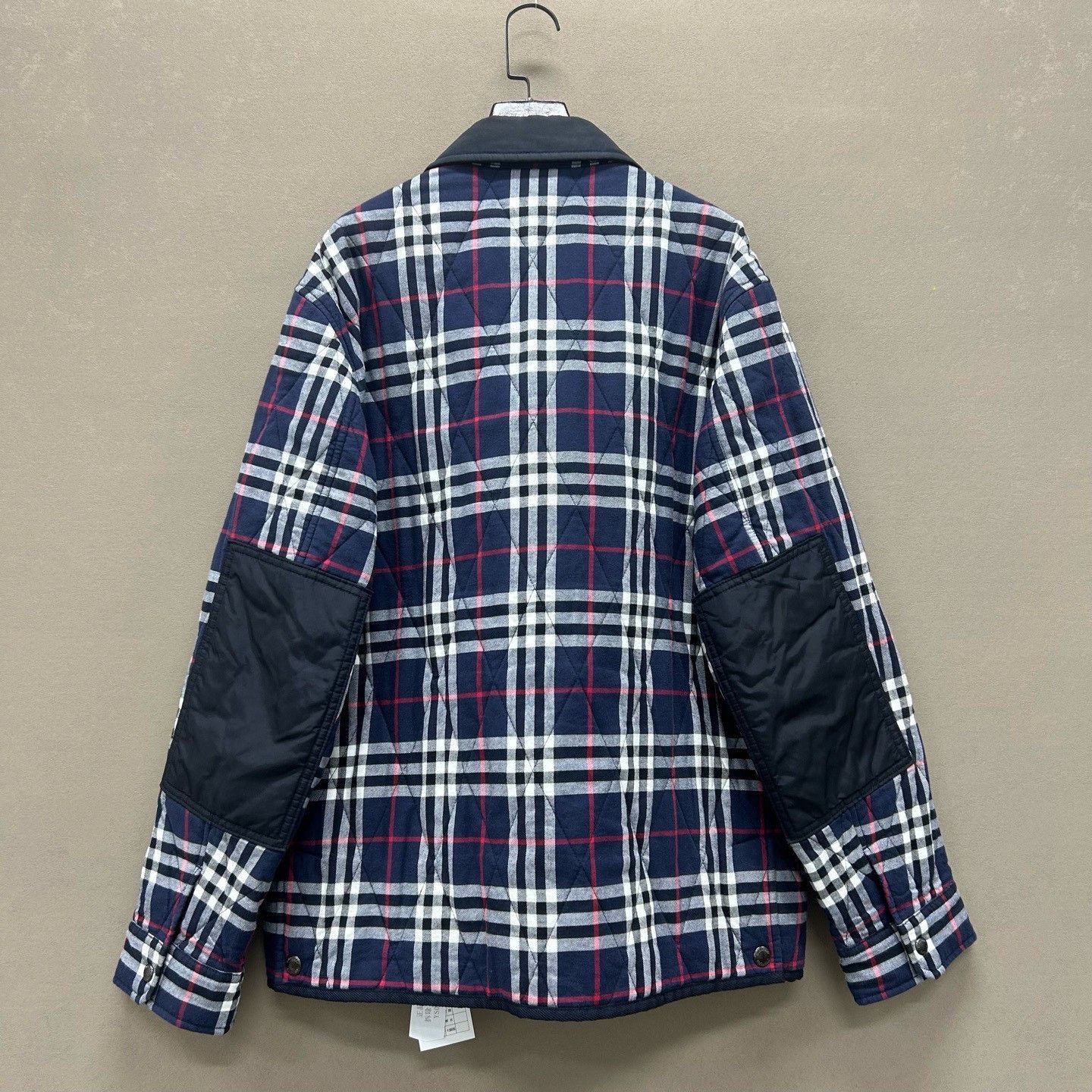 Burberry Burberry Quilted Plaid Jacket Size 52 Size US L / EU 52-54 / 3 - 3 Thumbnail