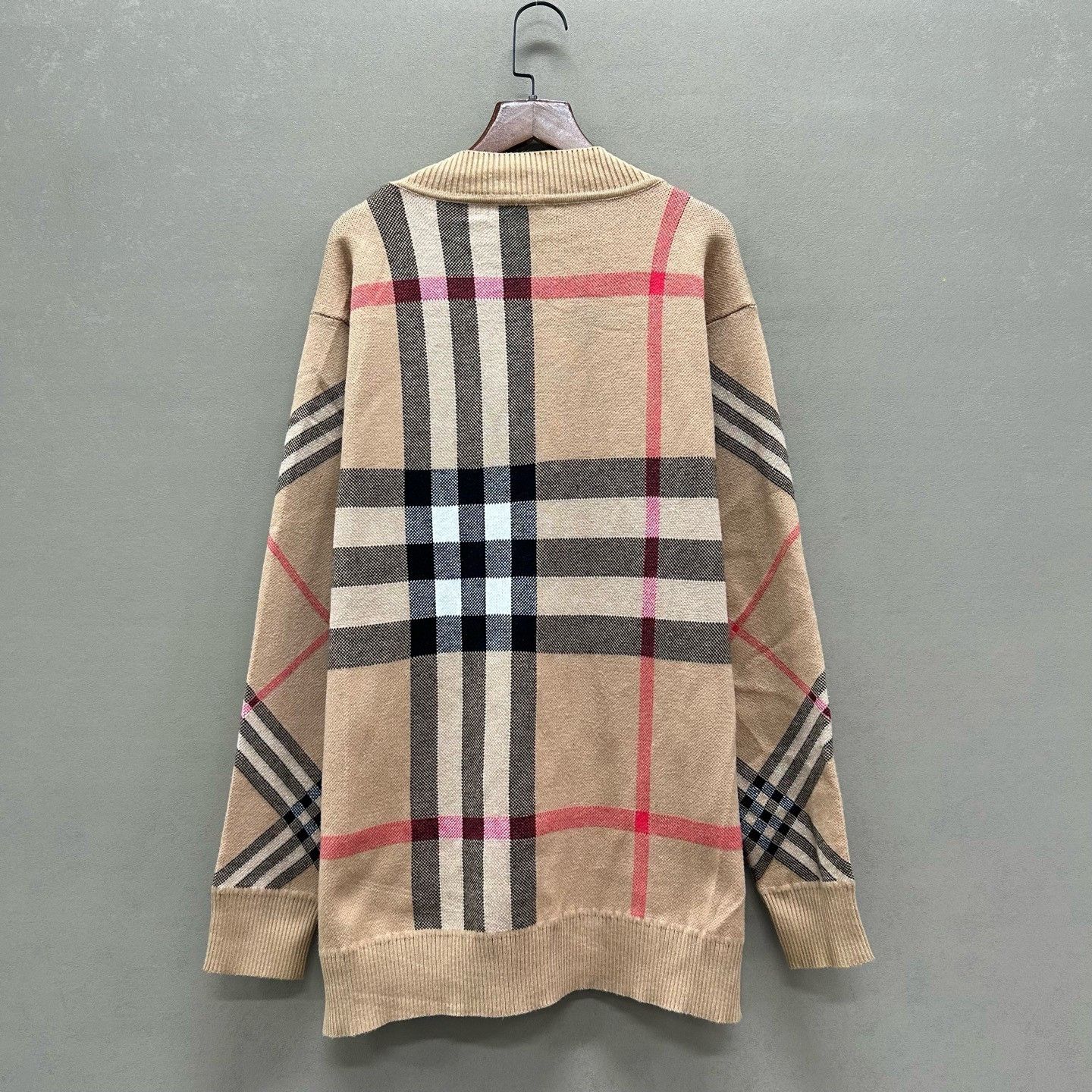 Burberry Burberry Brit Check Knit Cardigan Size L Size US L / EU 52-54 / 3 - 3 Thumbnail