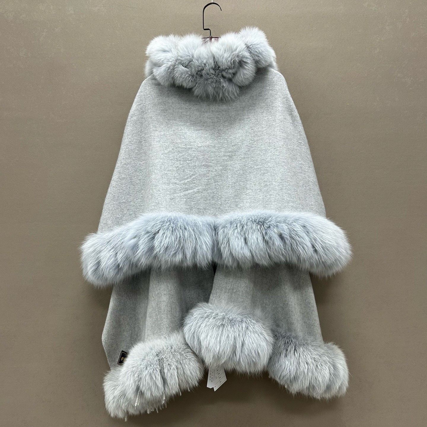 Fendi Fendi Cashmere Fur Trim Cape One Size Size ONE SIZE - 3 Thumbnail