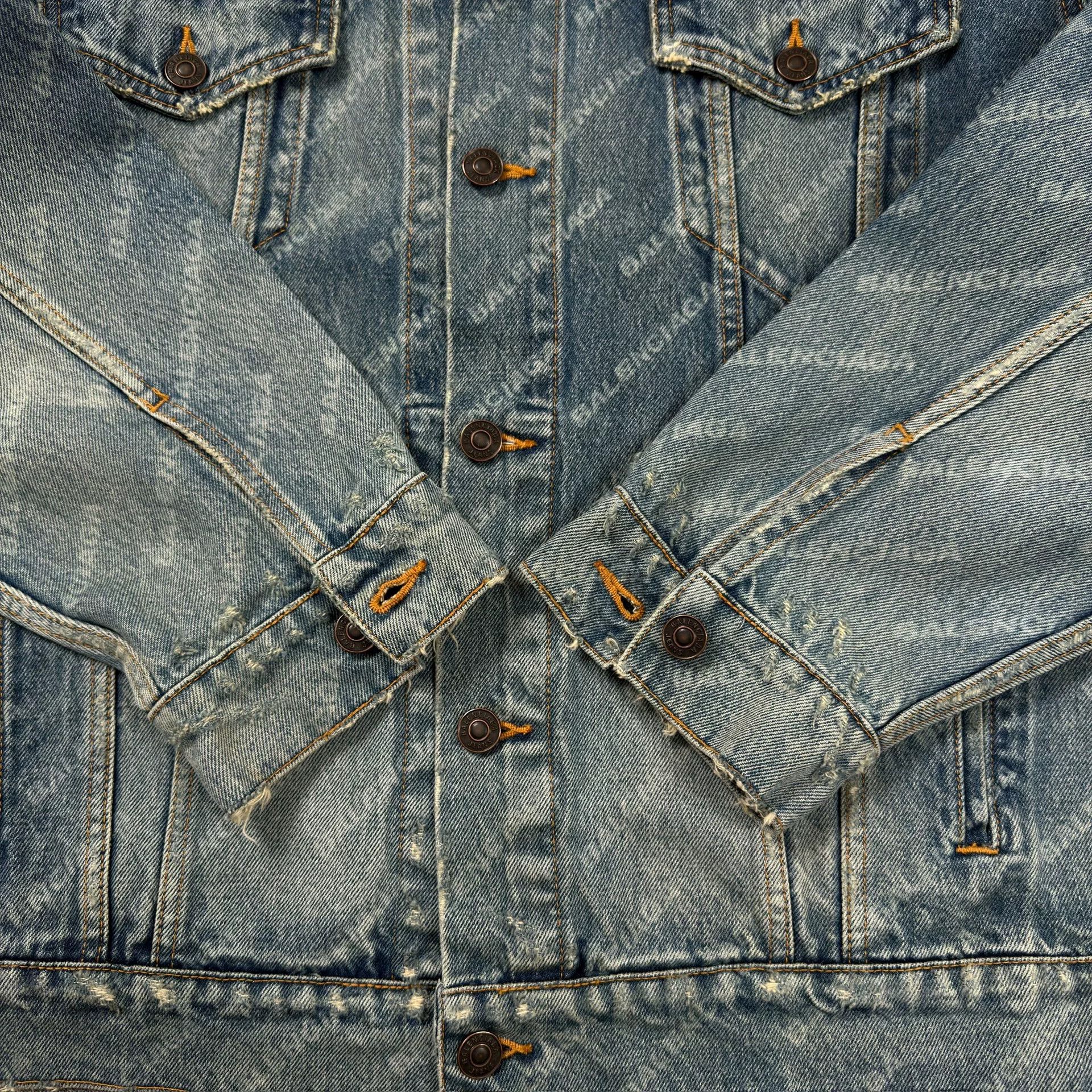 Balenciaga Balenciaga All-over Logo Denim Jacket Size XS Size US XS / EU 42 / 0 - 4 Thumbnail