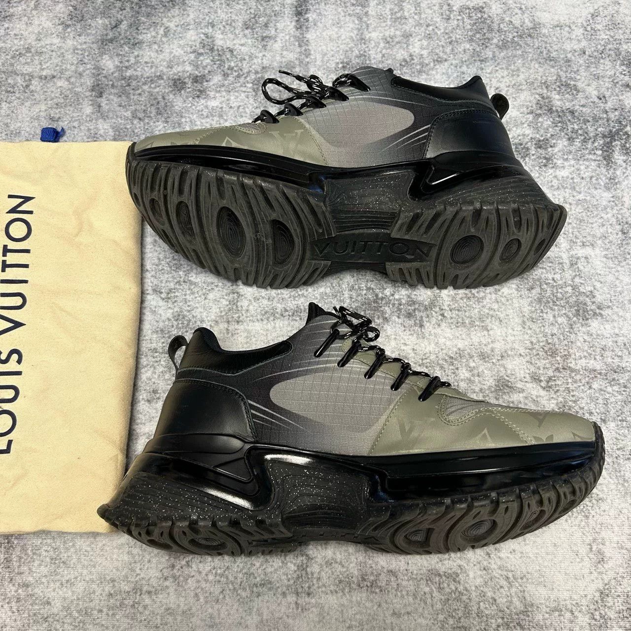 Louis Vuitton Louis Vuitton Gradient Leather Low Top Sneakers Size US 8 Size US 8 / EU 41 - 4 Thumbnail