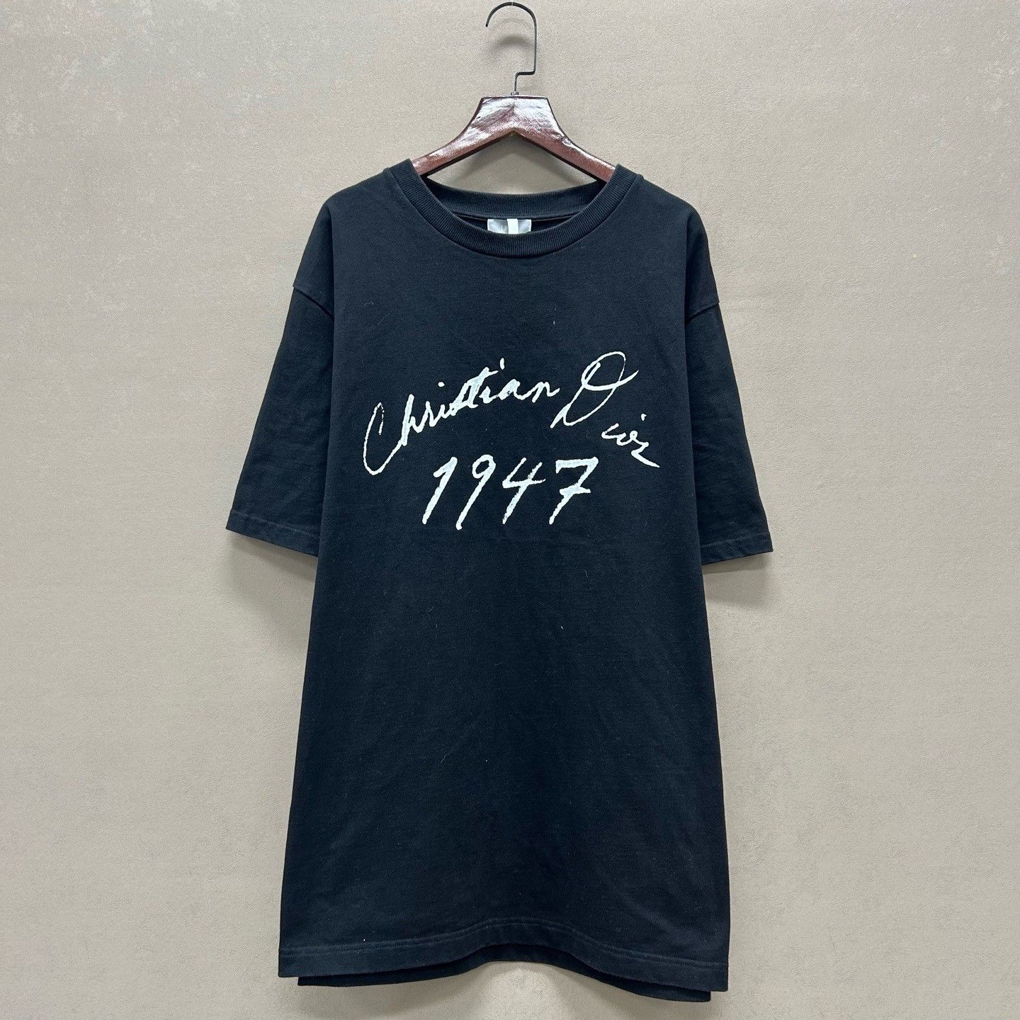 Dior Dior 1947 Logo Short Sleeve T-Shirt Size XXL Size US XXL / EU 58 / 5 - 2 Thumbnail