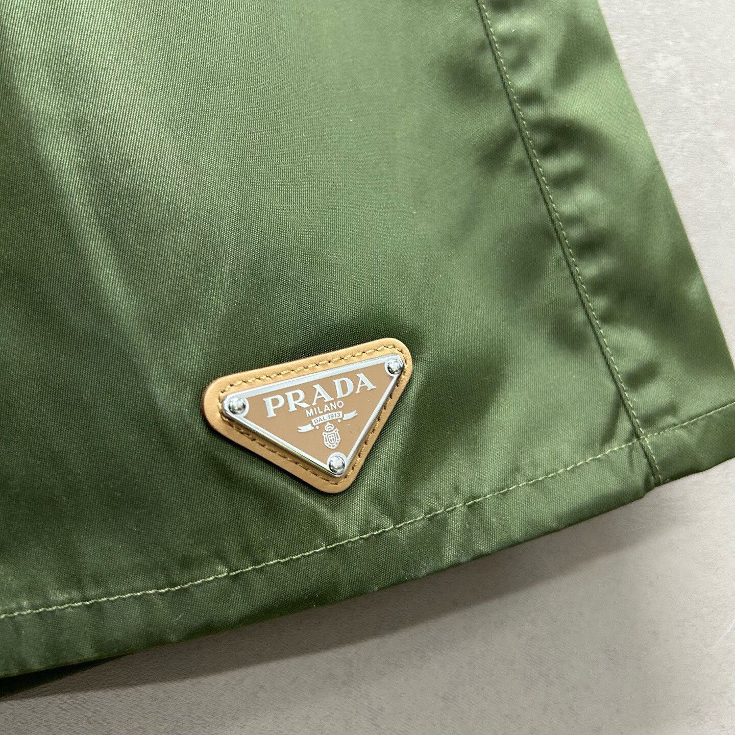 Prada Prada Green Nylon Shorts Size 36 Size 25" / US 0 / IT 36 - 4 Thumbnail