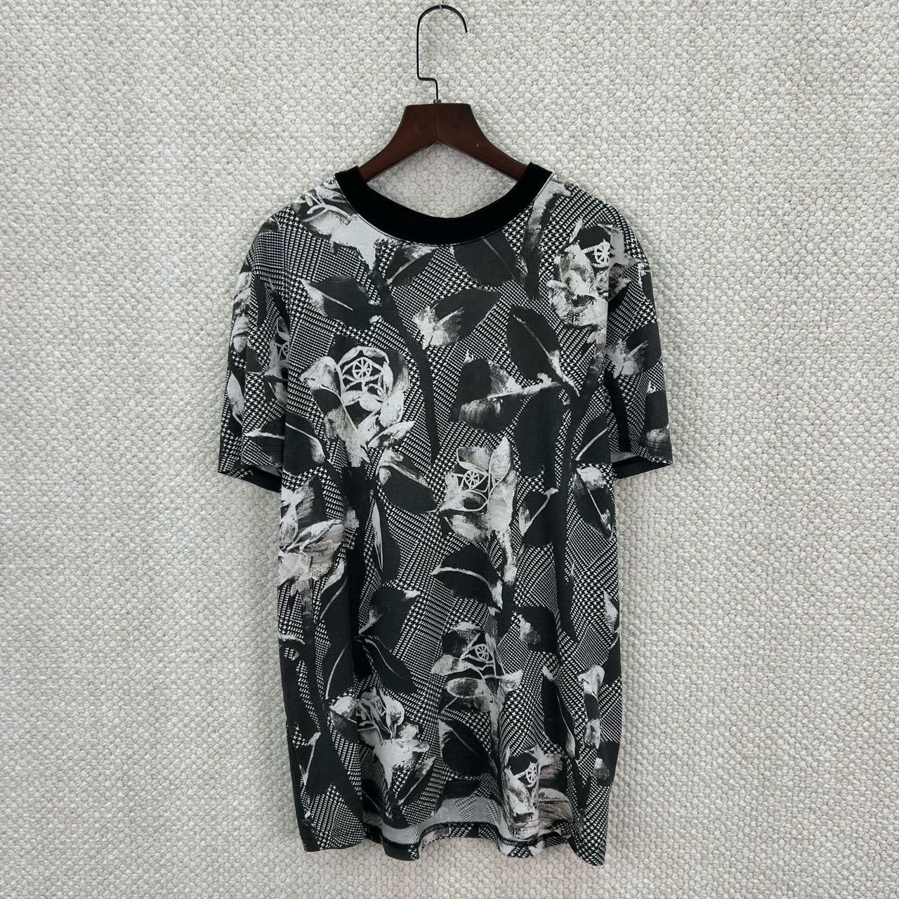 Dior Dior Rose Print T-Shirt Size S Size US S / EU 44-46 / 1 - 2 Thumbnail
