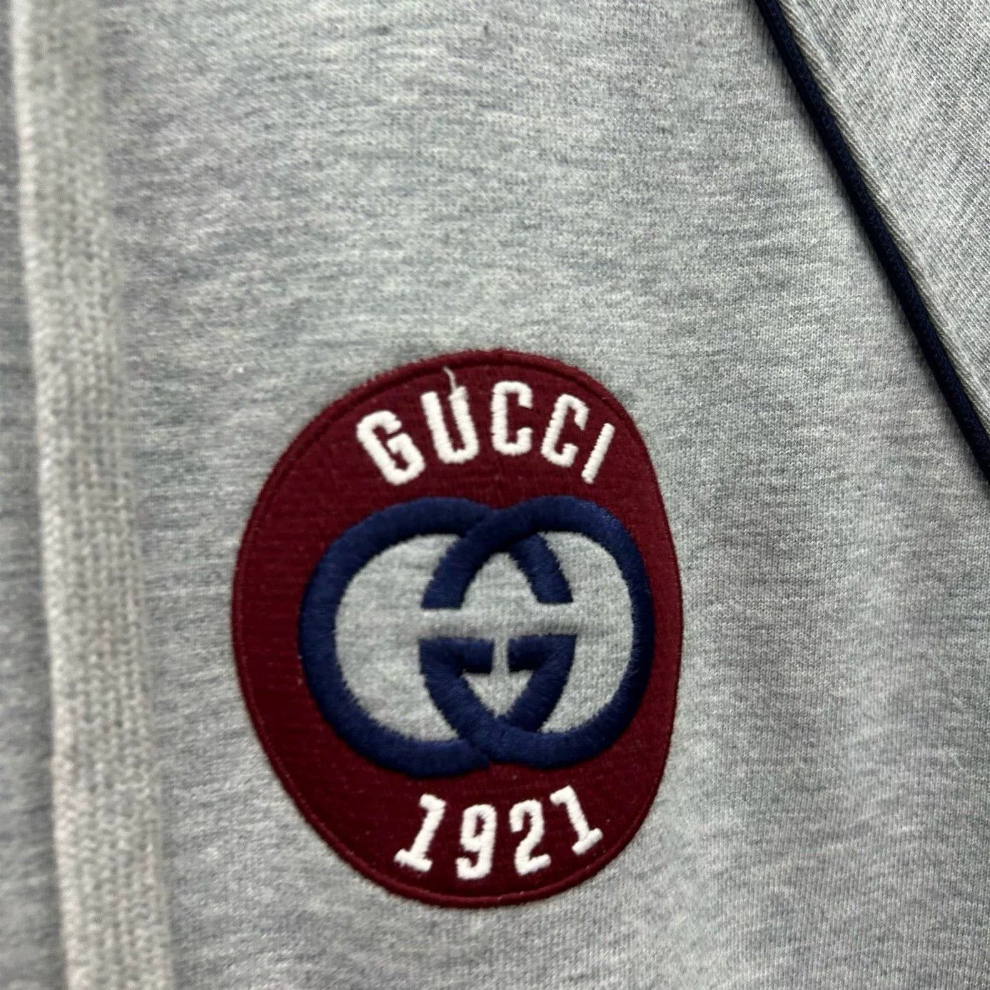 Gucci Gucci Logo Patch Zip-Up Hoodie Size M Size US M / EU 48-50 / 2 - 4 Thumbnail