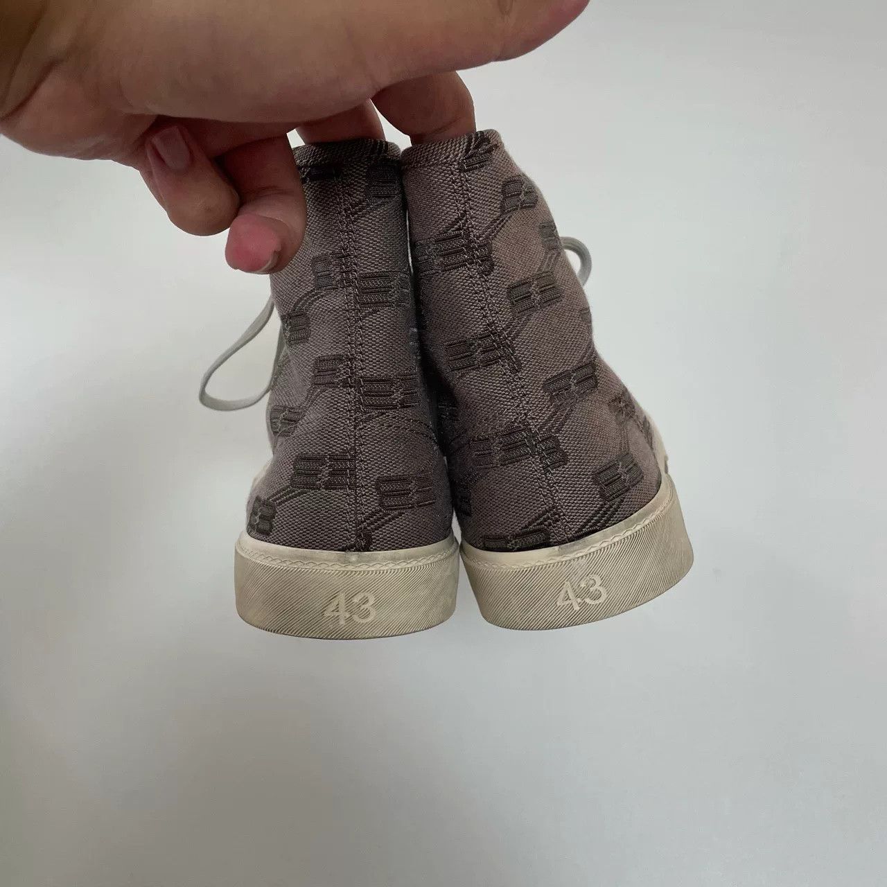 Balenciaga Balenciaga Monogram High Top Sneakers Size 43 Size US 10 / EU 43 - 6 Thumbnail