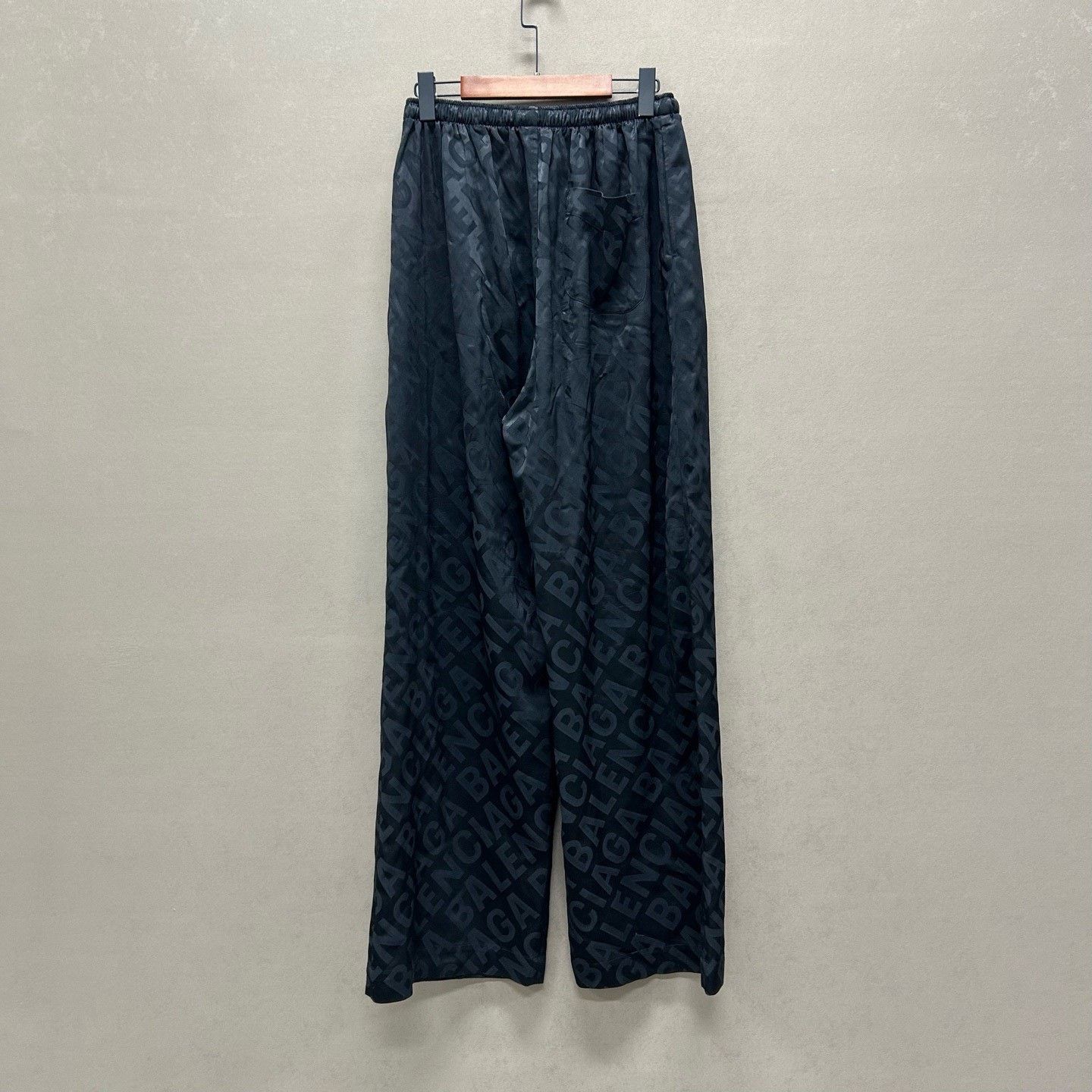 Balenciaga Balenciaga Monogram Silk Pants Size F38 Size 27" / US 4 / IT 40 - 3 Thumbnail