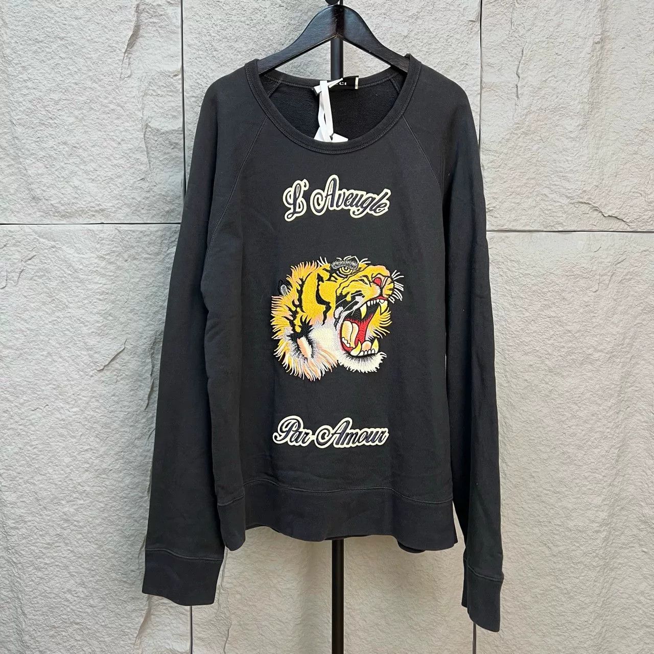 Gucci Gucci Tiger Embroidery Sweatshirt Size L Size US L / EU 52-54 / 3 - 2 Thumbnail