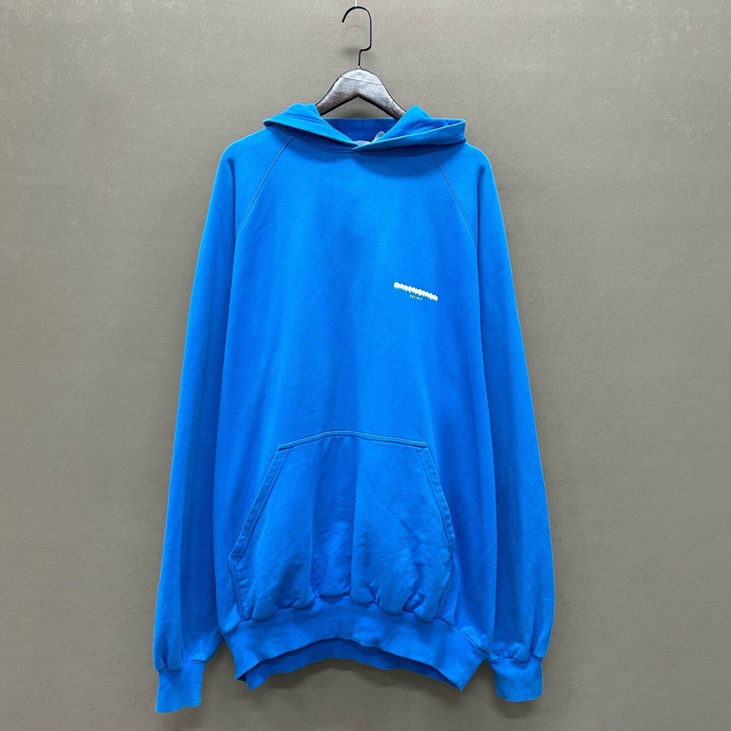 Balenciaga Balenciaga Strikethrough Logo Hoodie Size M Size US M / EU 48-50 / 2 - 2 Thumbnail