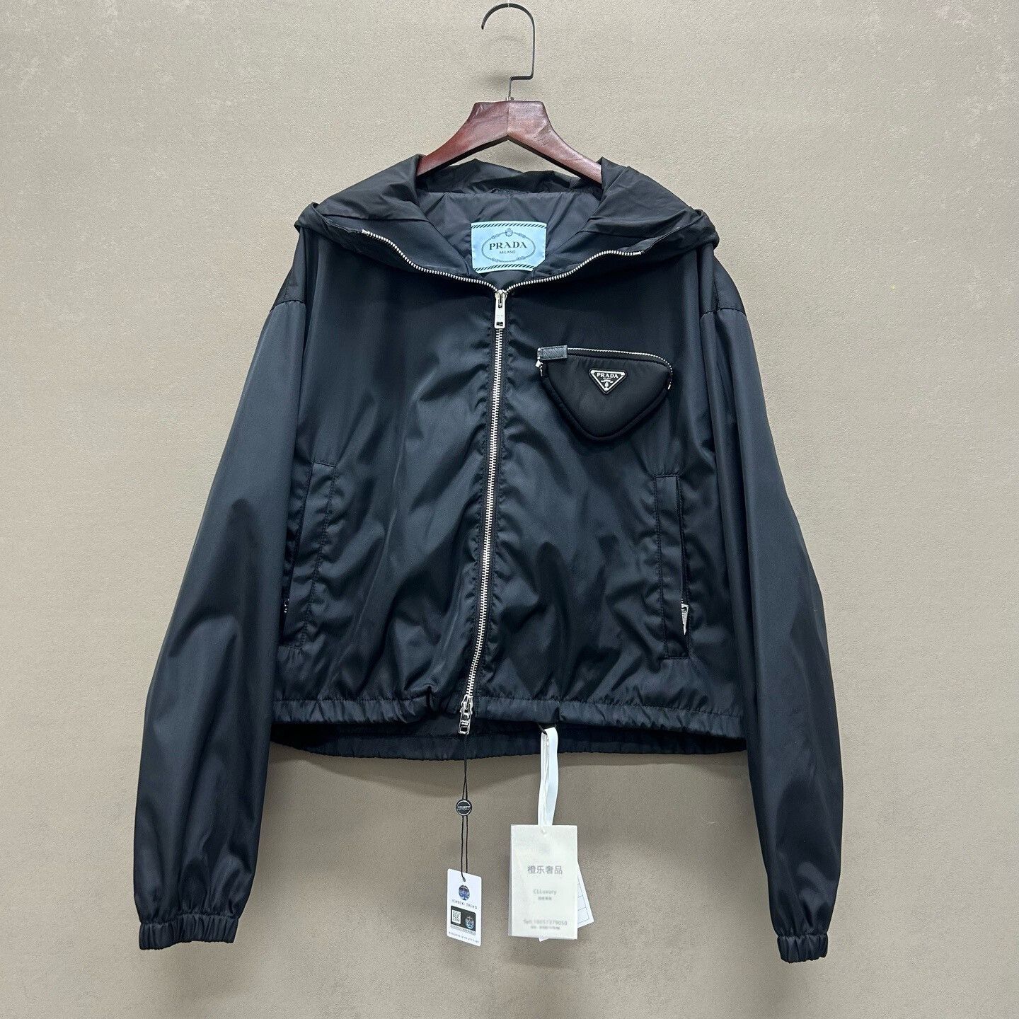 Prada Prada Re-Nylon Hooded Jacket Size 40 Size S / US 4 / IT 40 - 2 Thumbnail