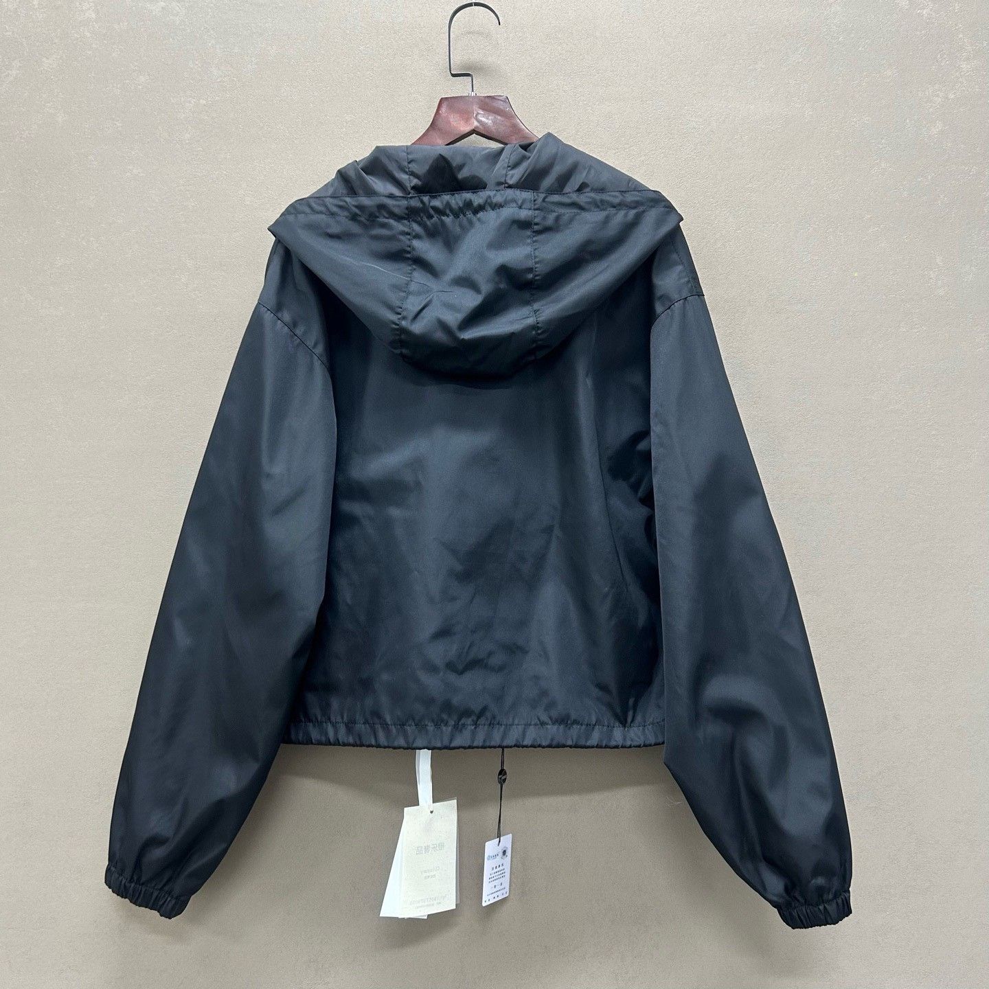 Prada Prada Re-Nylon Hooded Jacket Size 40 Size S / US 4 / IT 40 - 3 Thumbnail