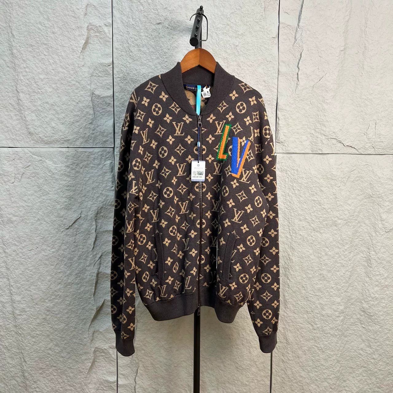 Louis Vuitton Louis Vuitton Monogram Knit Jacket Size M Size US M / EU 48-50 / 2 - 2 Thumbnail