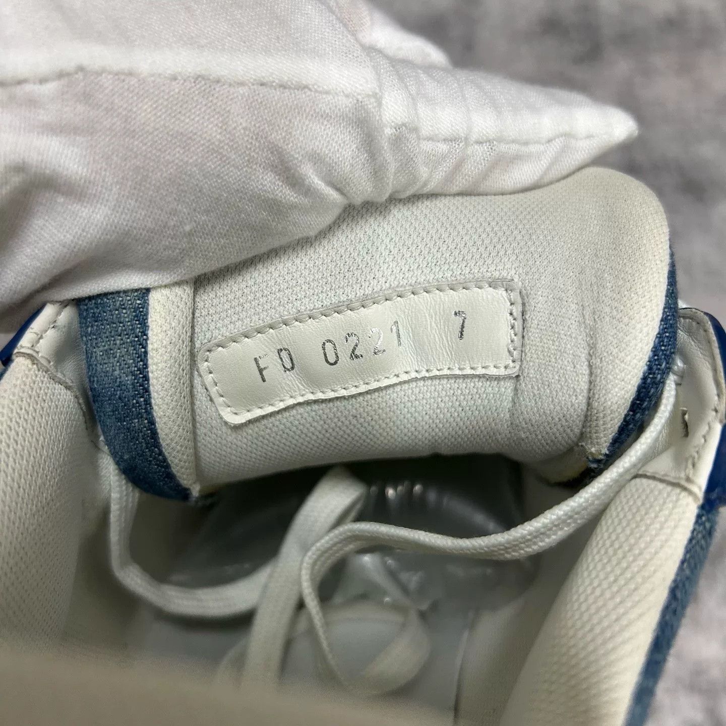 Louis Vuitton Louis Vuitton Denim Monogram Low-Top Sneakers US 8 Size US 8 / EU 41 - 9 Thumbnail