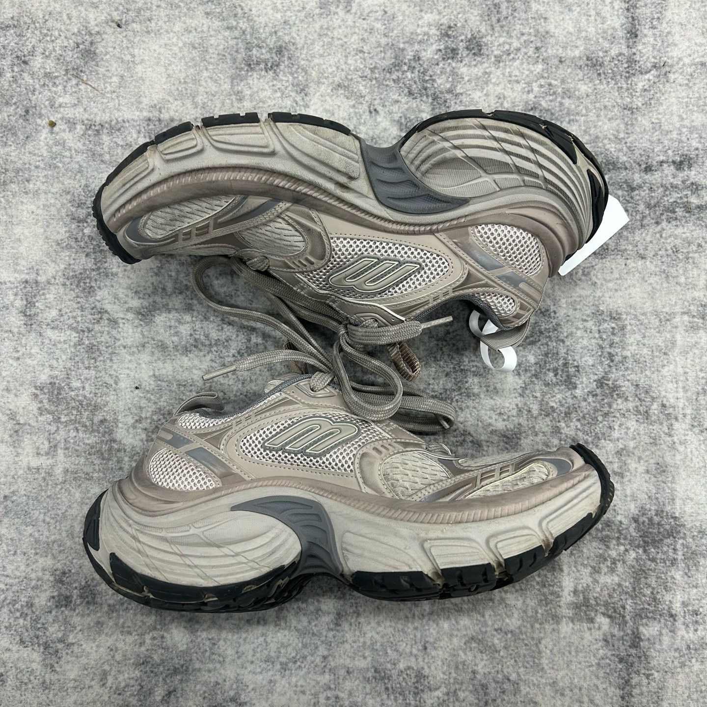 Balenciaga Balenciaga 6XL Sneakers US 6 Size US 6 / EU 39 - 5 Thumbnail