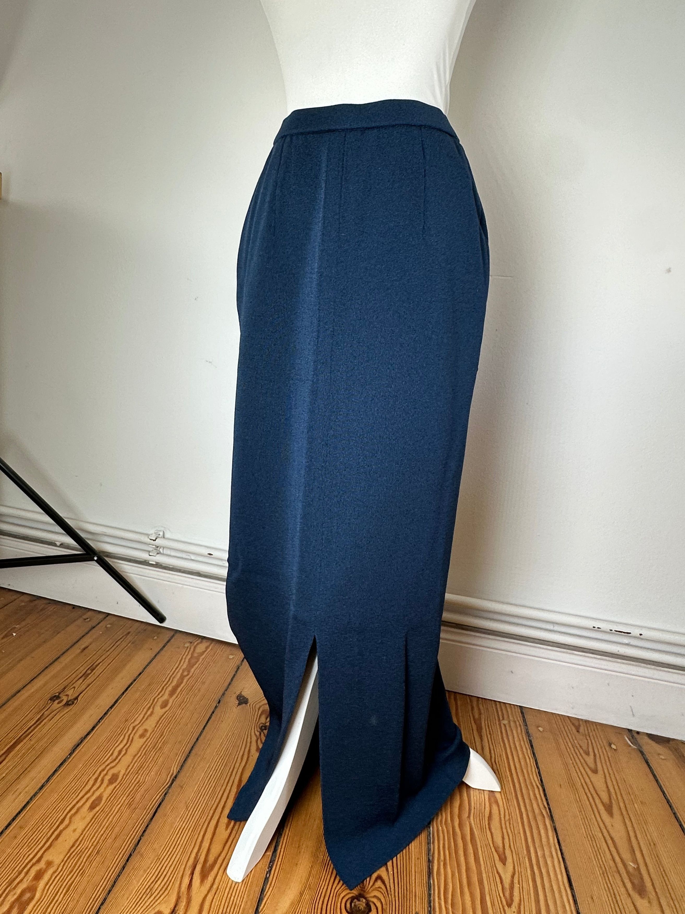 Yves Saint Laurent Vintage Navy Wool Maxi Skirt Size 30" / US 8 / IT 44 - 12 Thumbnail