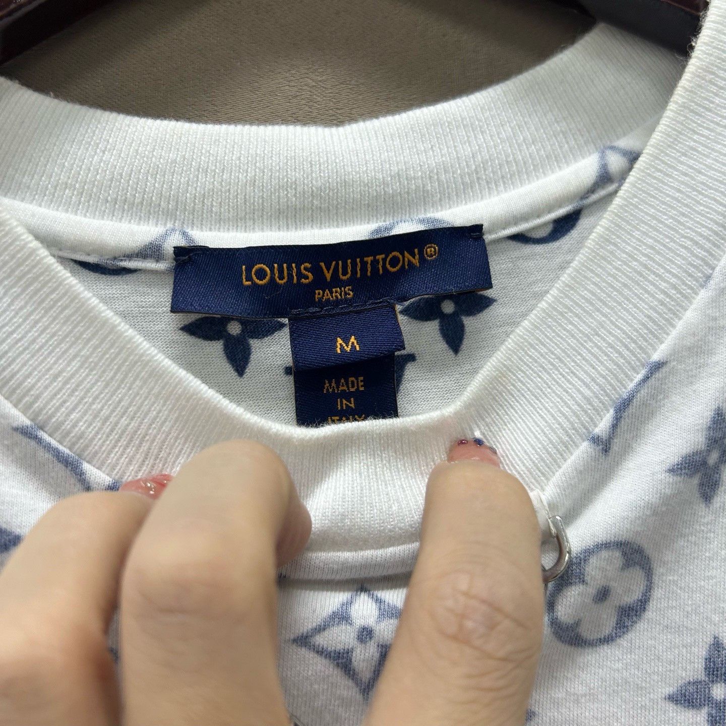 Louis Vuitton Louis Vuitton Monogram Chain T-Shirt Size M Size US M / EU 48-50 / 2 - 4 Thumbnail