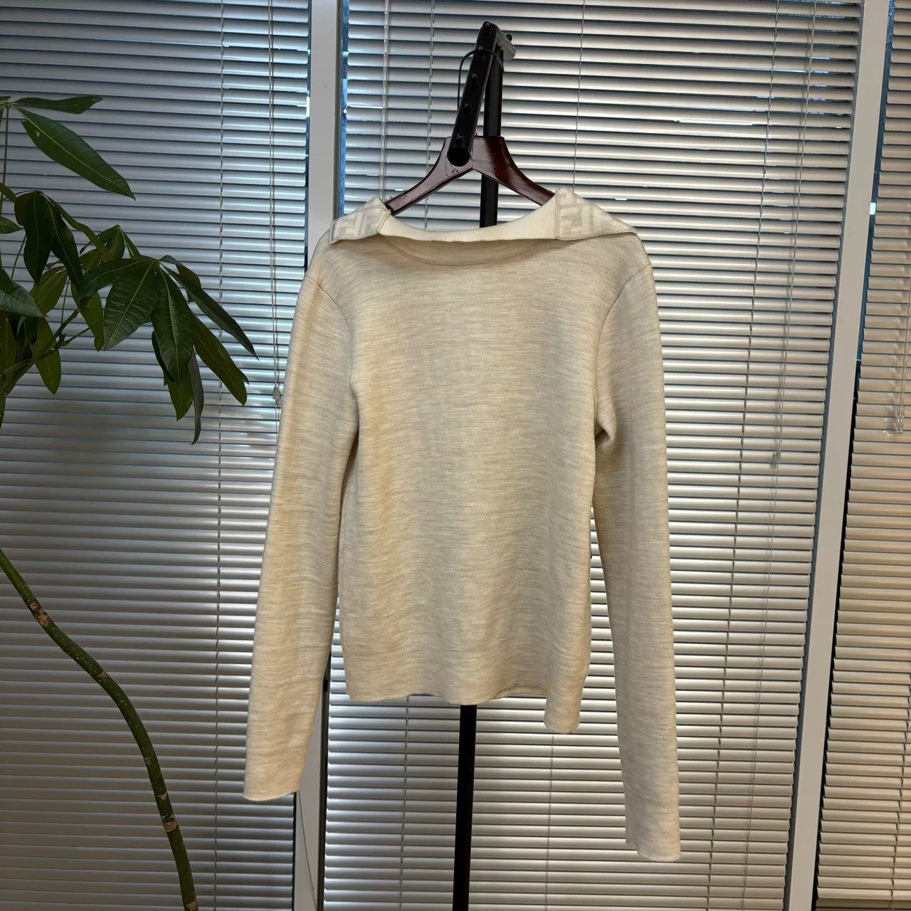 Fendi Fendi Beige Hooded Knit Sweater Size IT 38 Size XS / US 0-2 / IT 36-38 - 4 Thumbnail