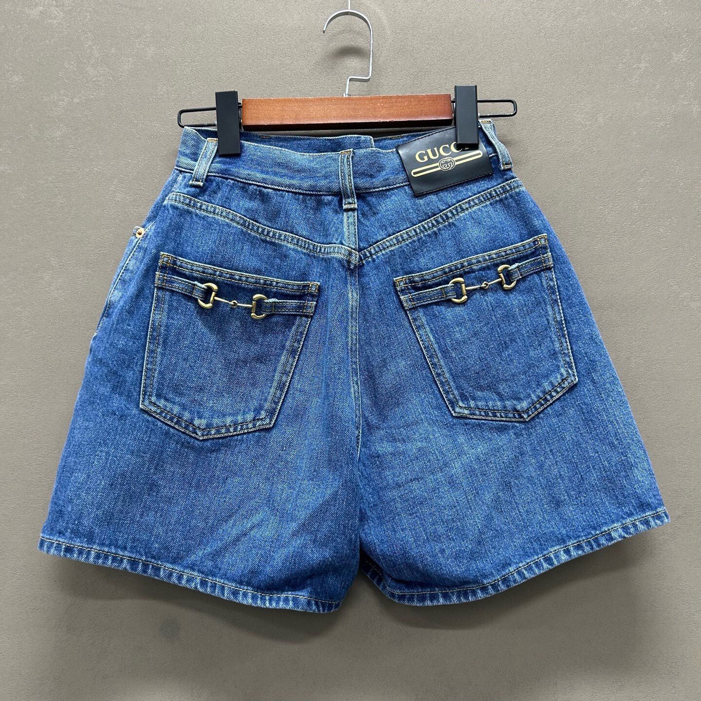 Gucci Gucci Horsebit Denim Shorts Size 26 Size 26" / US 2 / IT 38 - 3 Thumbnail