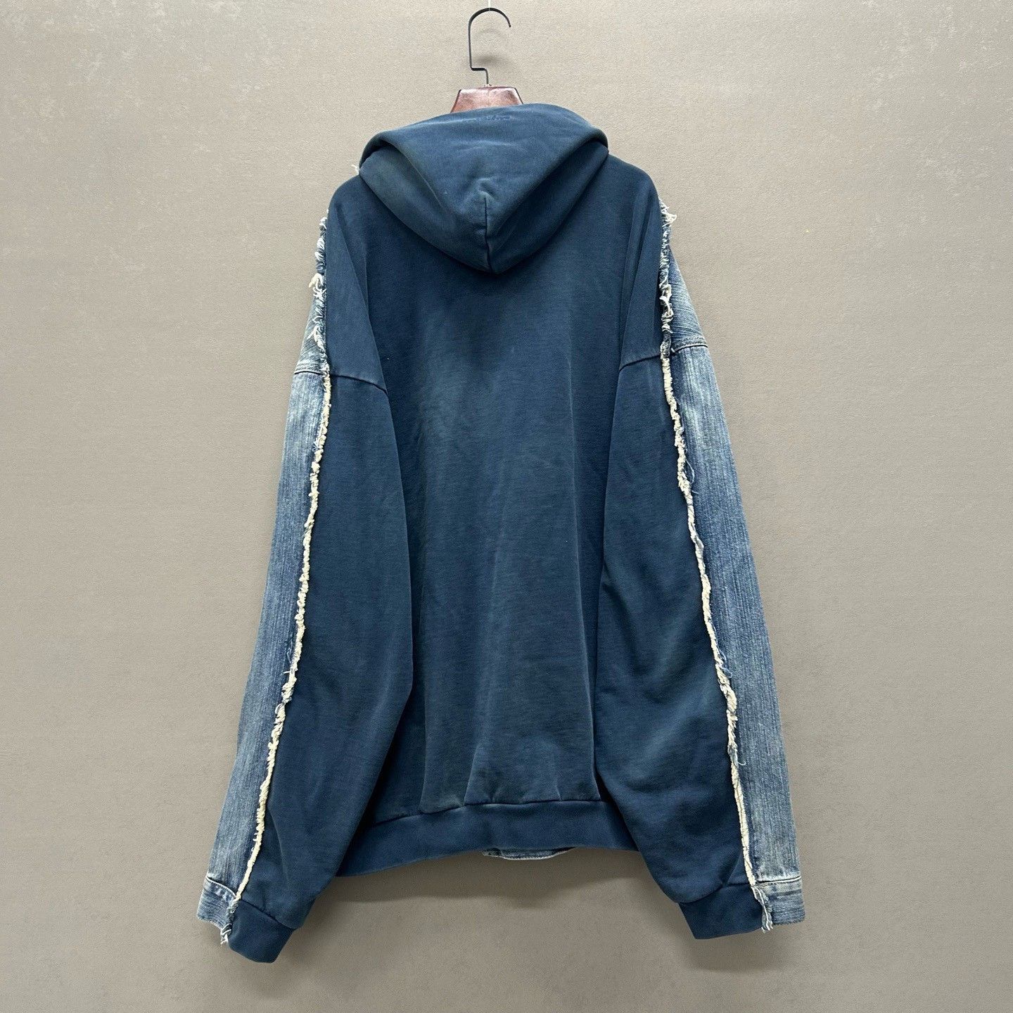 Balenciaga Balenciaga Distressed Denim Hoodie Jacket Size L Size US L / EU 52-54 / 3 - 3 Thumbnail