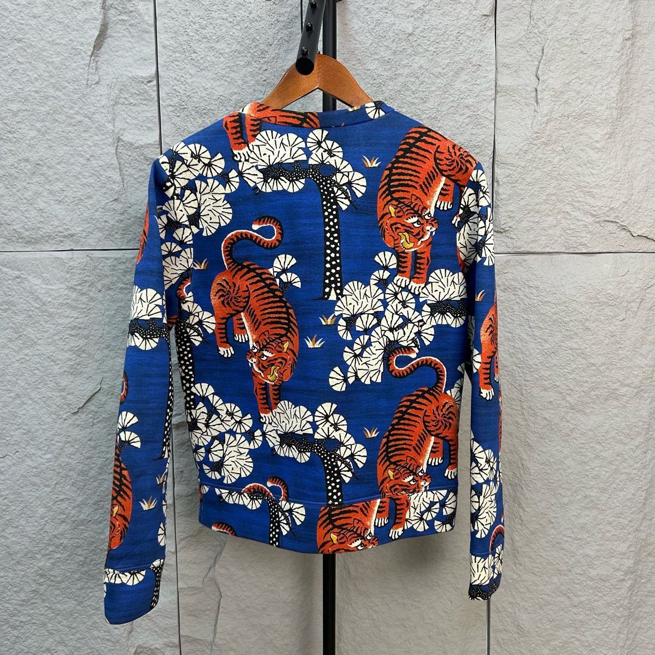 Gucci Gucci Tiger Print Sweatshirt Size US XXS Size US XXS / EU 40 - 3 Thumbnail