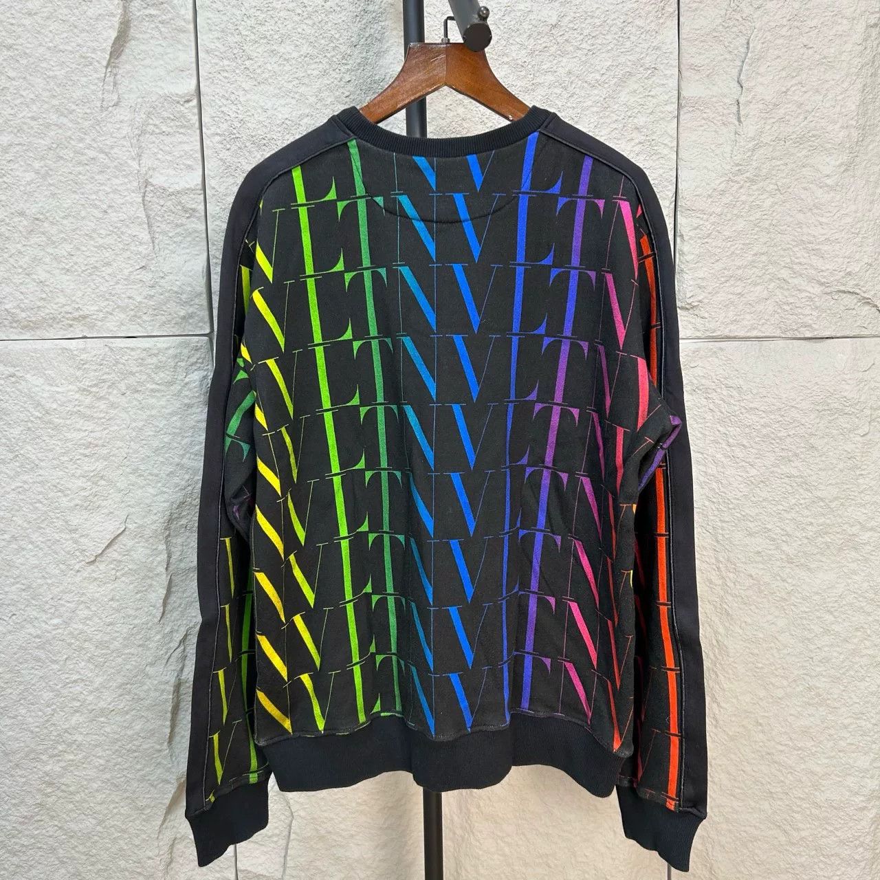 Valentino Valentino Rainbow VLTN Sweatshirt Size S Size US S / EU 44-46 / 1 - 3 Thumbnail