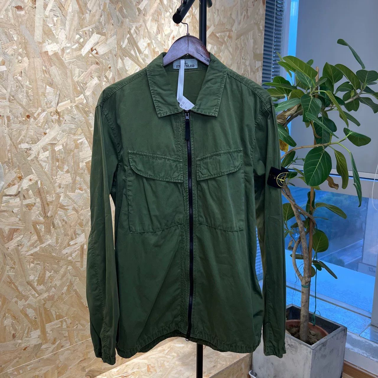 Stone Island Stone Island Compass Badge Light Jacket XL Size US XL / EU 56 / 4 - 2 Thumbnail
