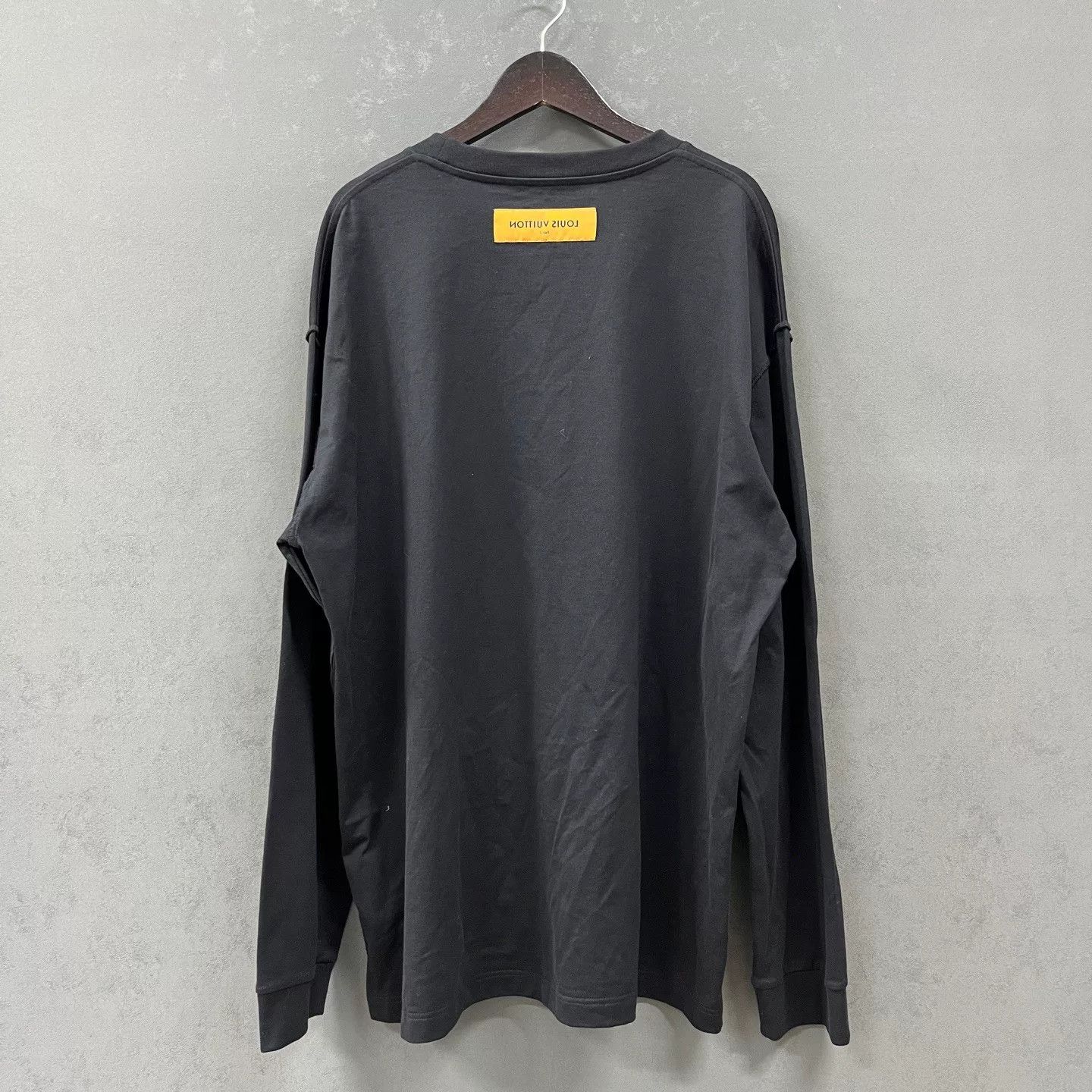 Louis Vuitton Louis Vuitton Rainbow Logo Long Sleeve T-Shirt Size XXL Size US XXL / EU 58 / 5 - 3 Thumbnail