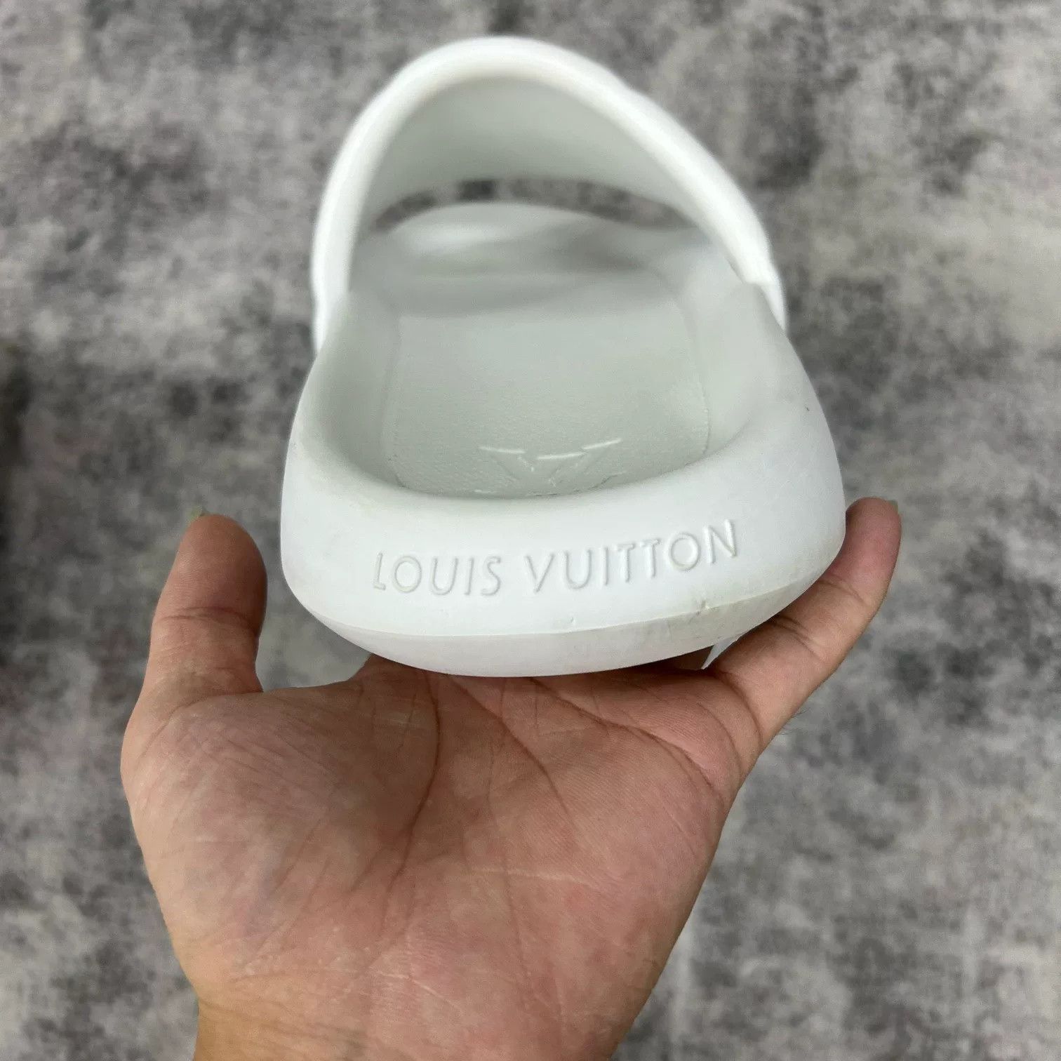 Louis Vuitton Louis Vuitton Waterfront Slides Size 10 Size US 10 / EU 43 - 8 Thumbnail