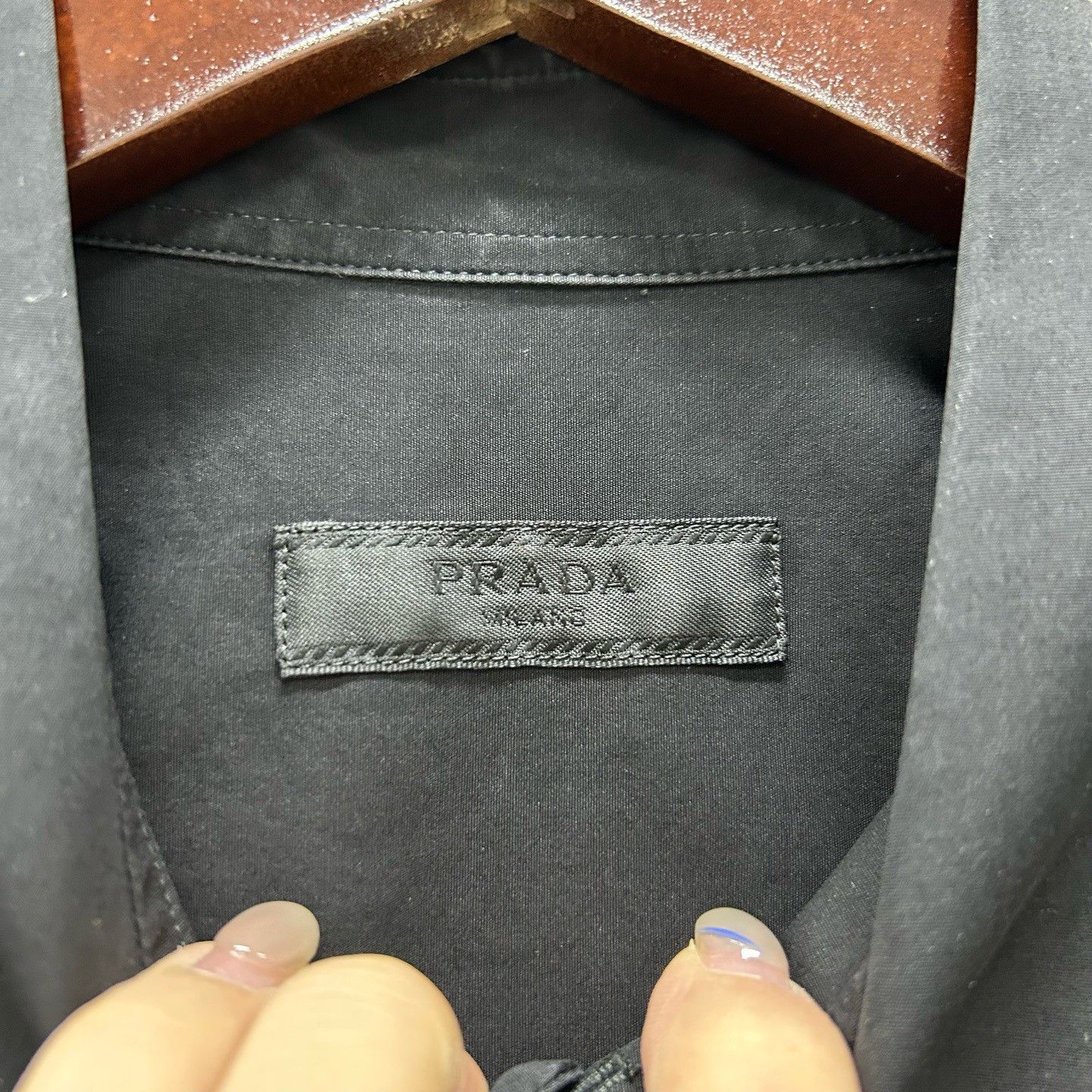 Prada Prada Metal Logo Button Up Shirt Size L Size US L / EU 52-54 / 3 - 5 Thumbnail
