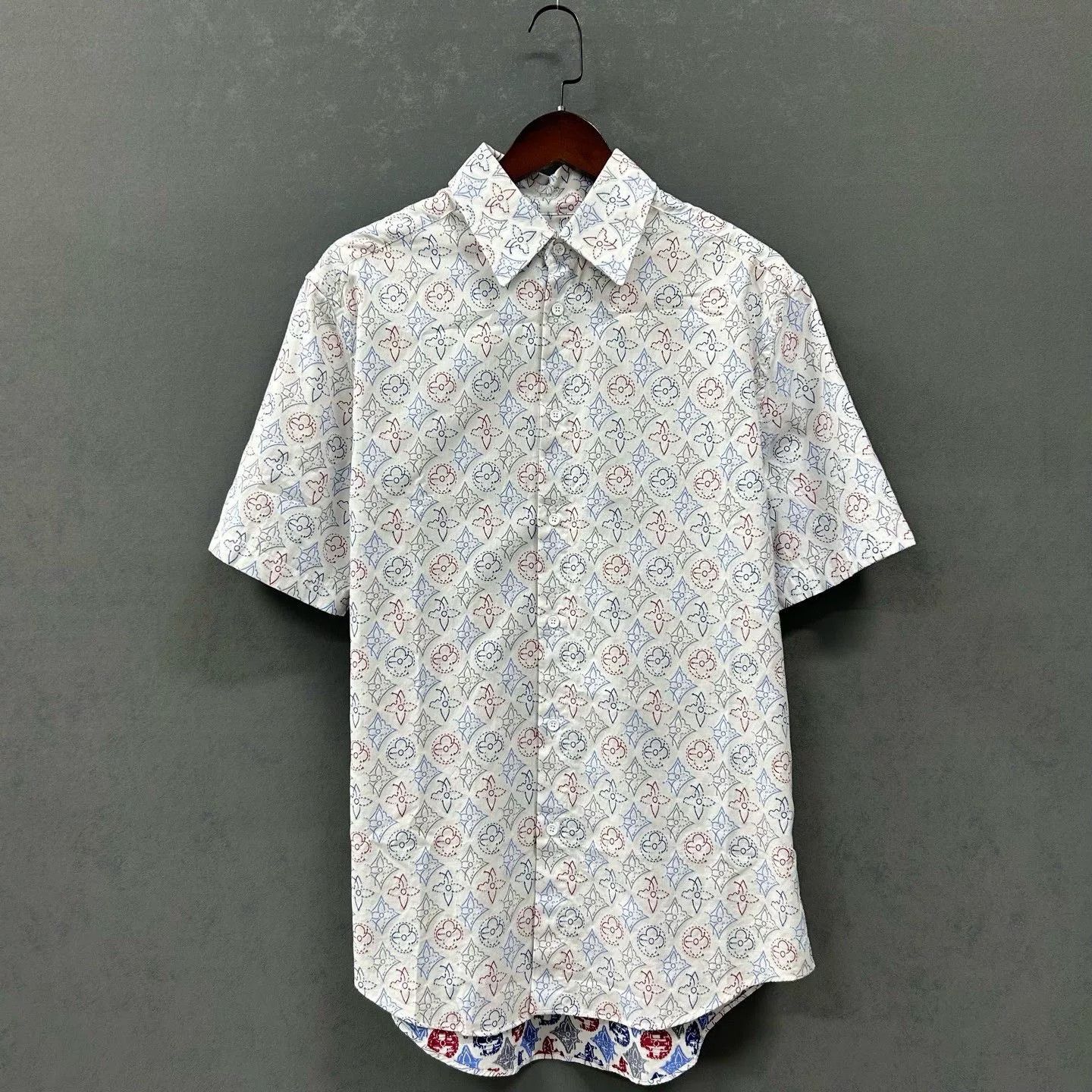 Louis Vuitton Louis Vuitton Monogram Short Sleeve Shirt Size L Size US L / EU 52-54 / 3 - 2 Thumbnail