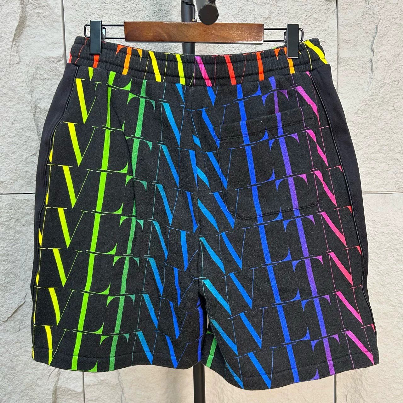 Valentino Valentino Rainbow Logo Shorts Size 28 Size US 28 / EU 44 - 3 Thumbnail