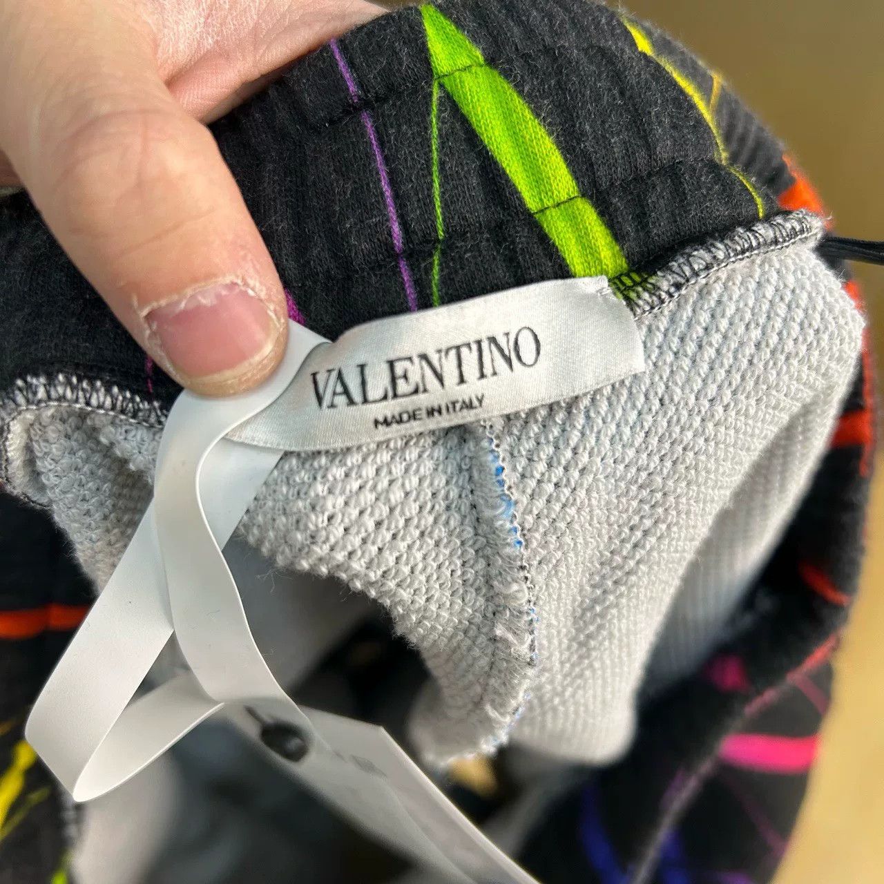 Valentino Valentino Rainbow Logo Shorts Size 28 Size US 28 / EU 44 - 4 Thumbnail