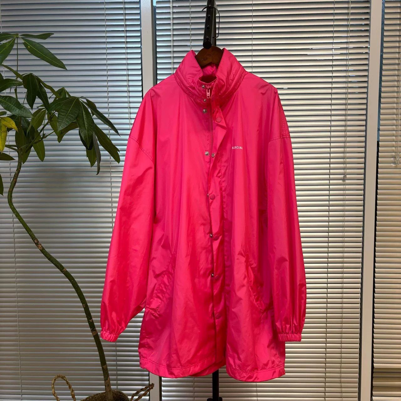 Balenciaga Balenciaga Pink Logo Hooded Jacket One Size Size ONE SIZE - 2 Thumbnail