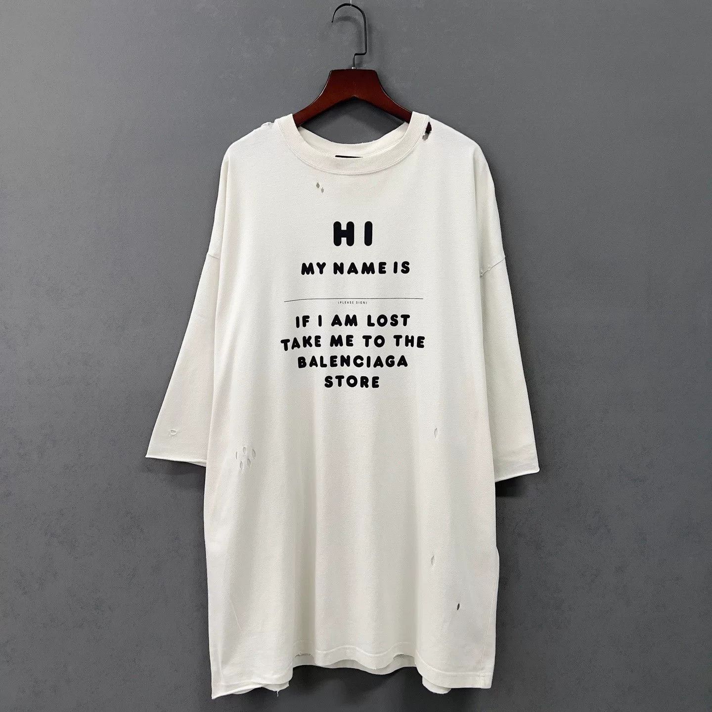 Balenciaga Balenciaga Hi My Name Is Graphic T-Shirt Size XS Size US XS / EU 42 / 0 - 2 Thumbnail