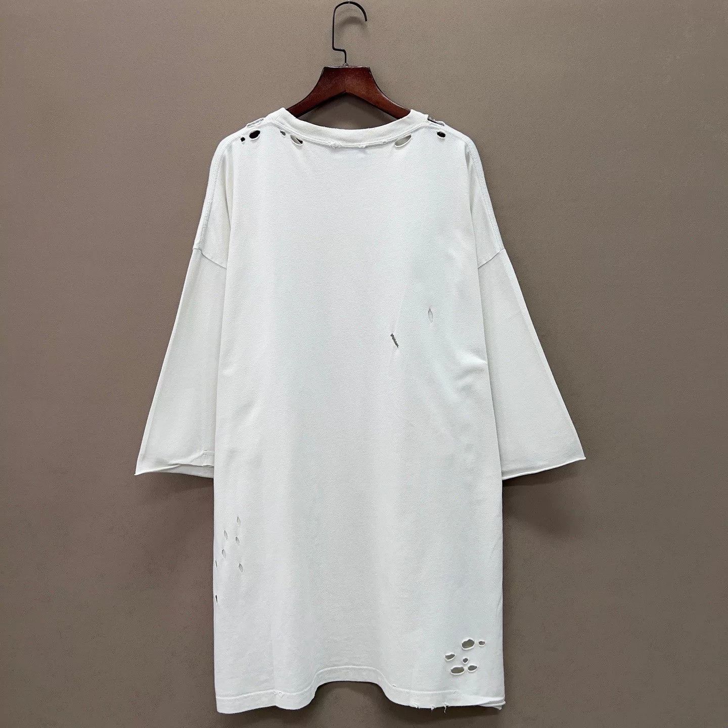 Balenciaga Balenciaga Hi My Name Is Graphic T-Shirt Size XS Size US XS / EU 42 / 0 - 5 Thumbnail