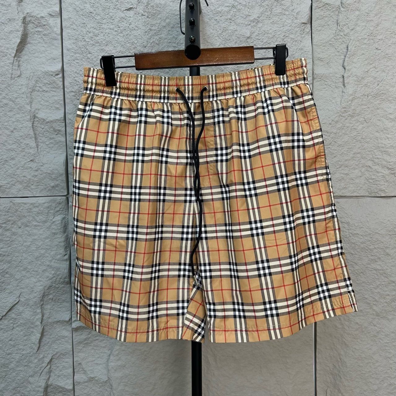 Burberry Burberry Classic Check Shorts Size M Size US 32 / EU 48 - 2 Thumbnail