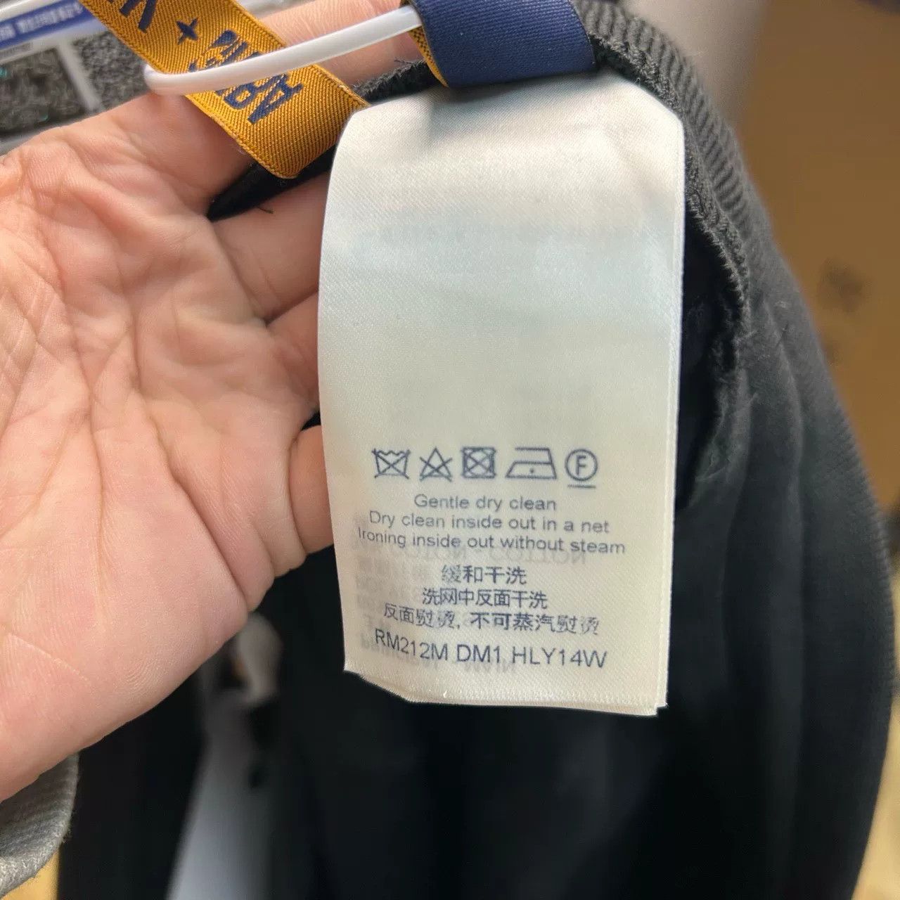 Louis Vuitton Louis Vuitton Monogram NBA Patch Casual Pants Size M Size US 32 / EU 48 - 4 Thumbnail