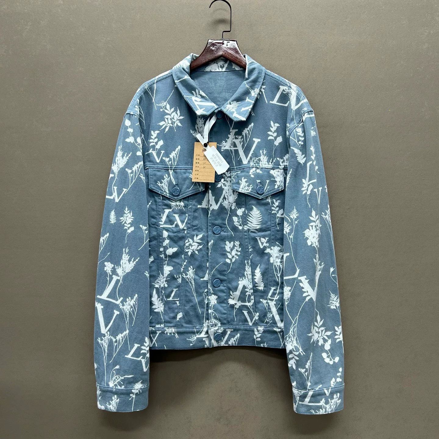 Louis Vuitton Louis Vuitton Botanical Denim Jacket Size M Size US M / EU 48-50 / 2 - 2 Thumbnail
