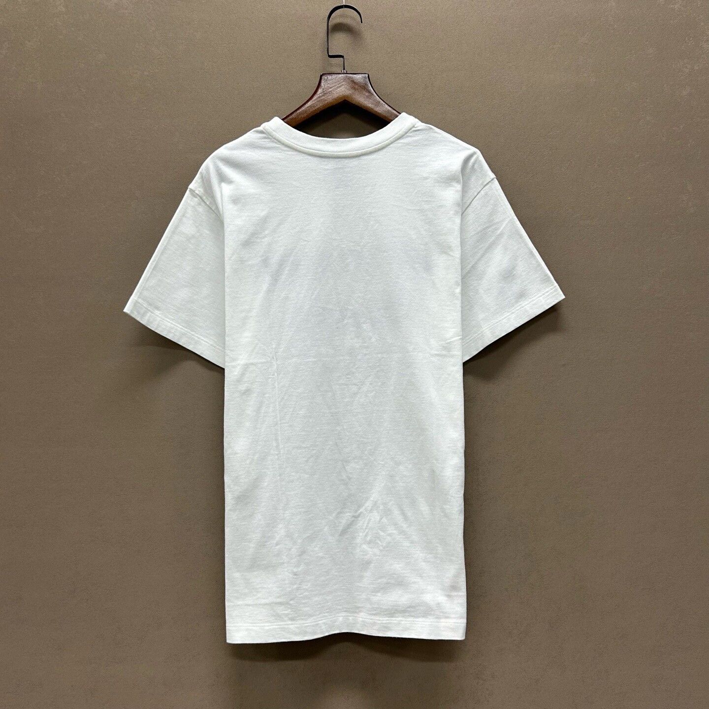 Louis Vuitton Louis Vuitton Chain Print Short Sleeve T-Shirt Size M Size US M / EU 48-50 / 2 - 3 Thumbnail
