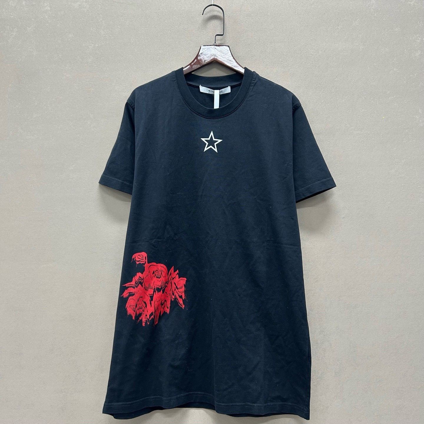 Givenchy Givenchy Gothic Star Rose Graphic T-Shirt XXS Size US XXS / EU 40 - 2 Thumbnail