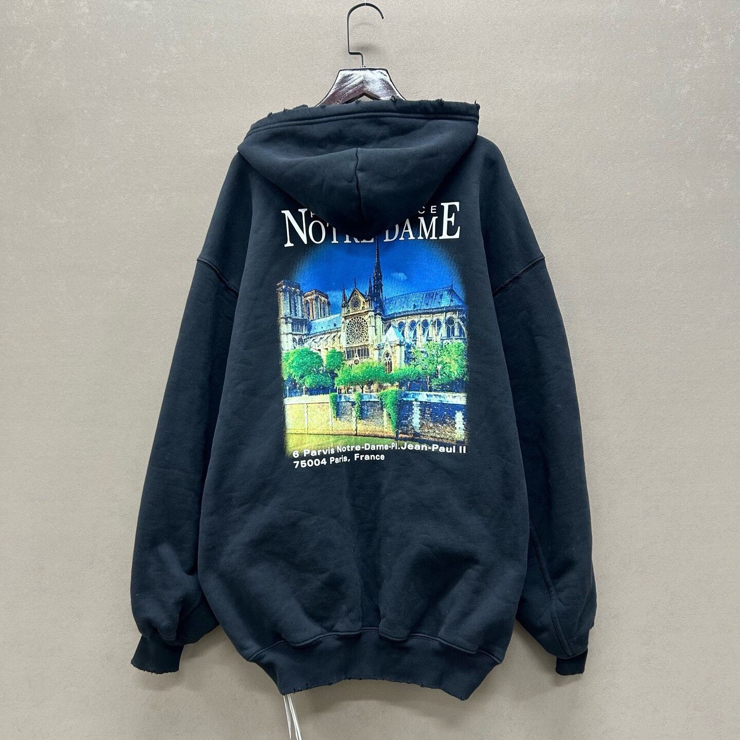 Balenciaga Balenciaga Sacre Coeur Graphic Distressed Hoodie Size XXS Size US XXS / EU 40 - 3 Thumbnail